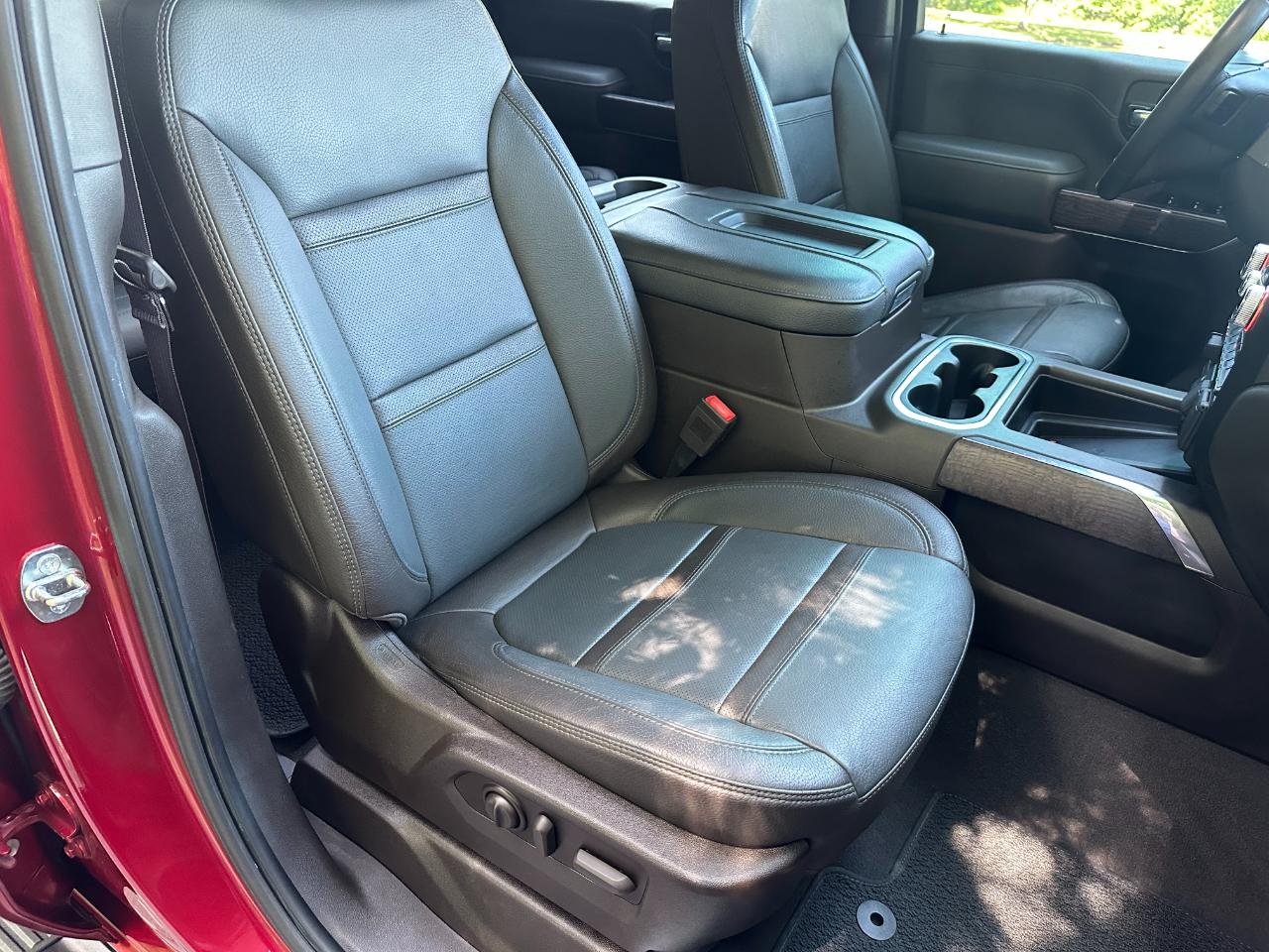 GMC Sierra 3500HD 4WD Crew Cab 172" Denali 2022