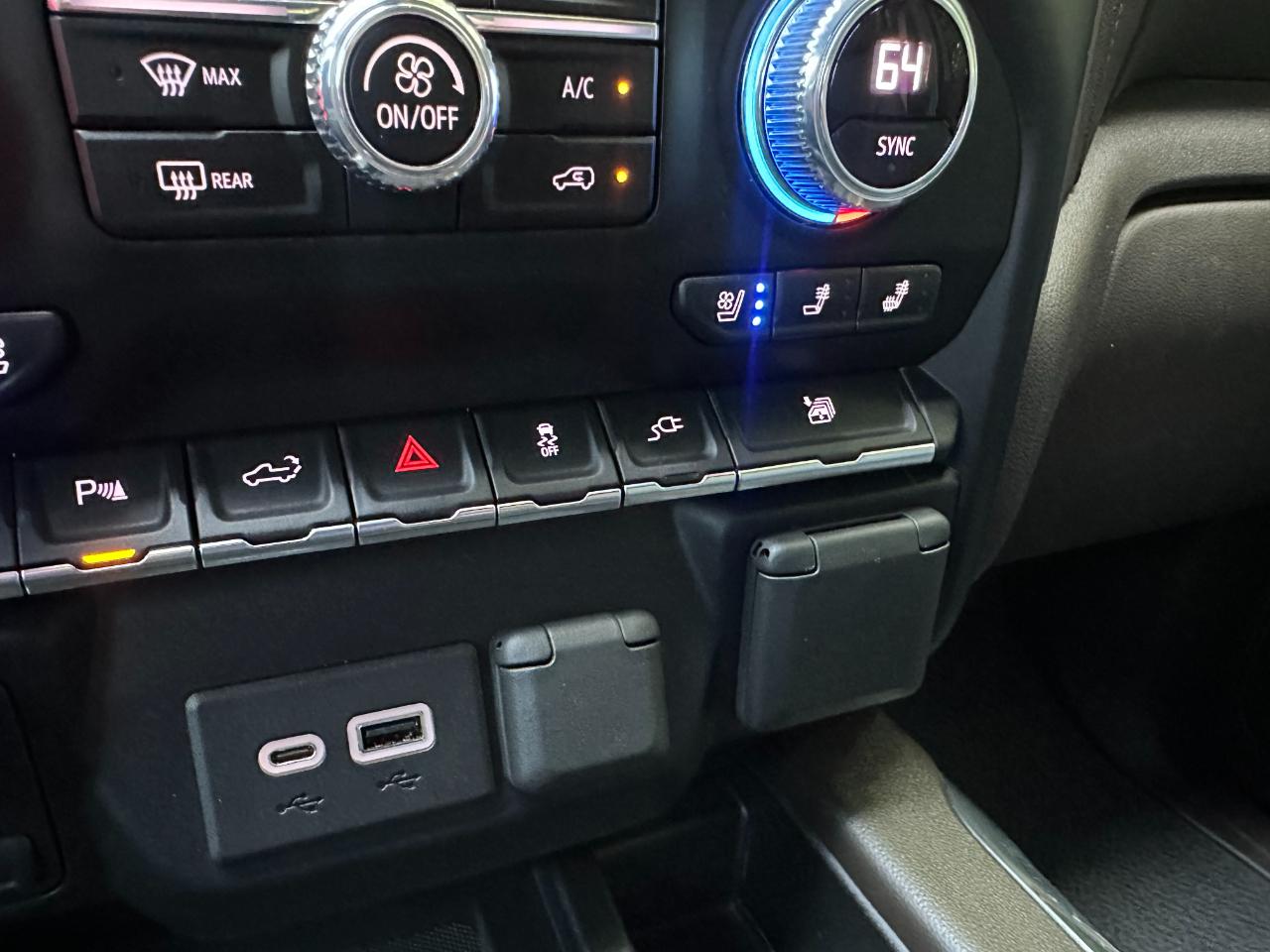 GMC Sierra 3500HD 4WD Crew Cab 172" Denali 2022