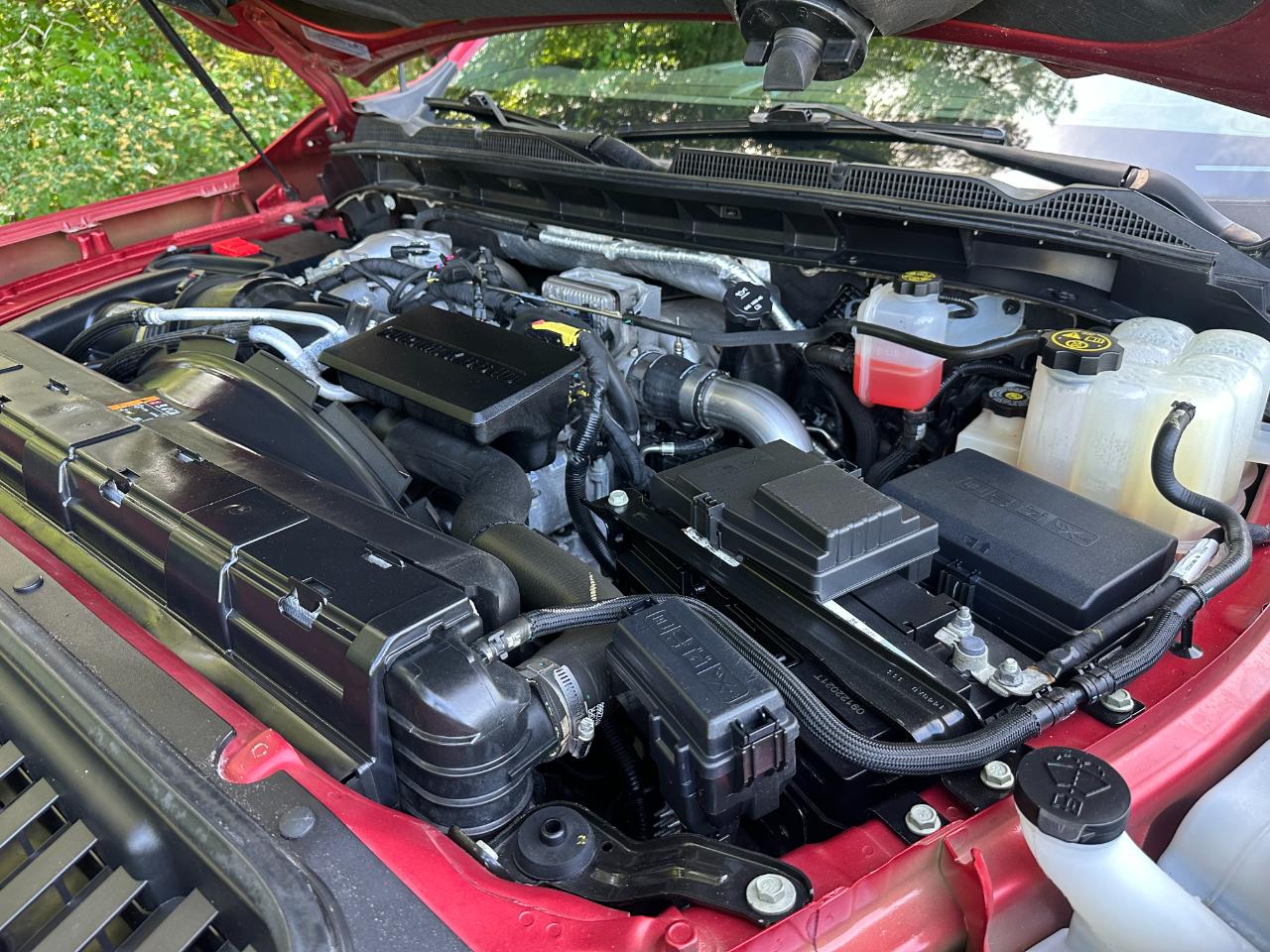 GMC Sierra 3500HD 4WD Crew Cab 172" Denali 2022