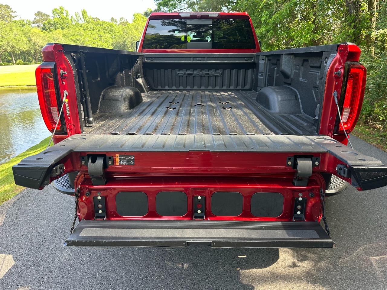 GMC Sierra 3500HD 4WD Crew Cab 172" Denali 2022