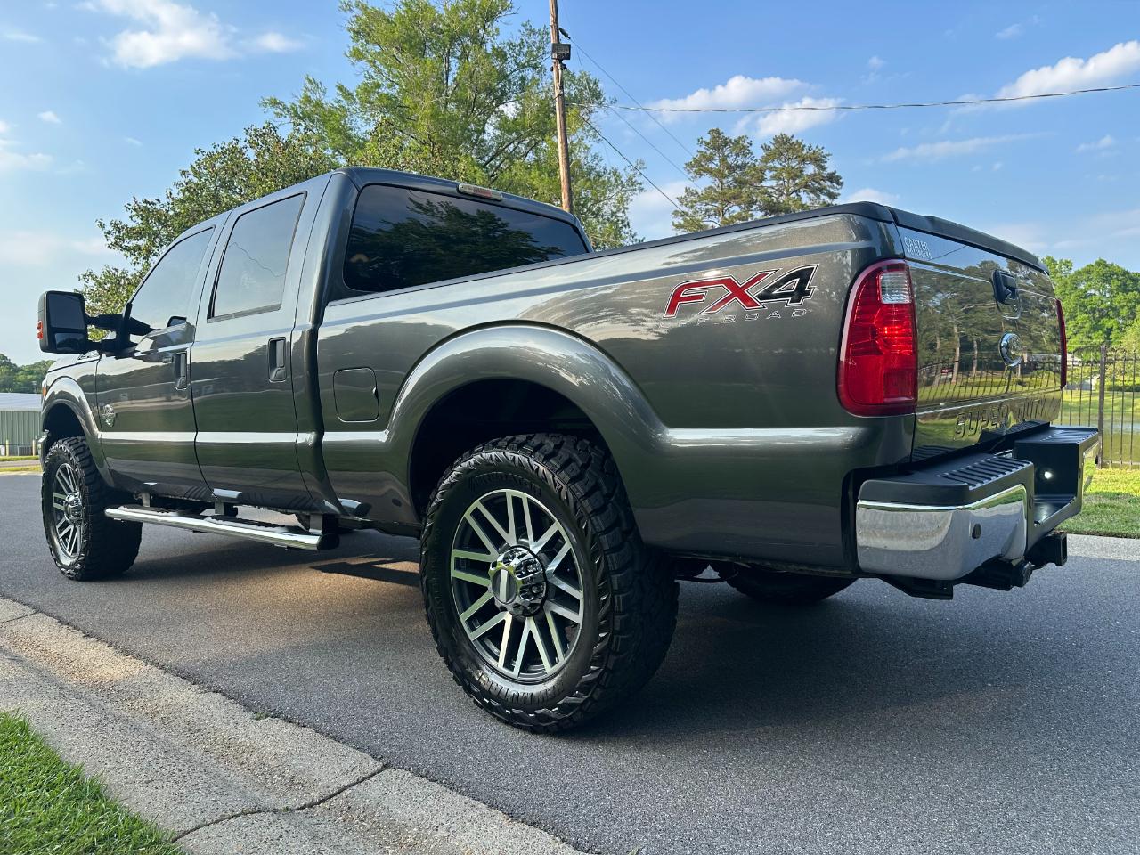 Ford Super Duty F-250 SRW 4WD Crew Cab 156" XLT 2016