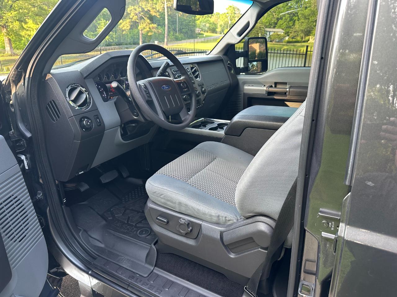 Ford Super Duty F-250 SRW 4WD Crew Cab 156" XLT 2016