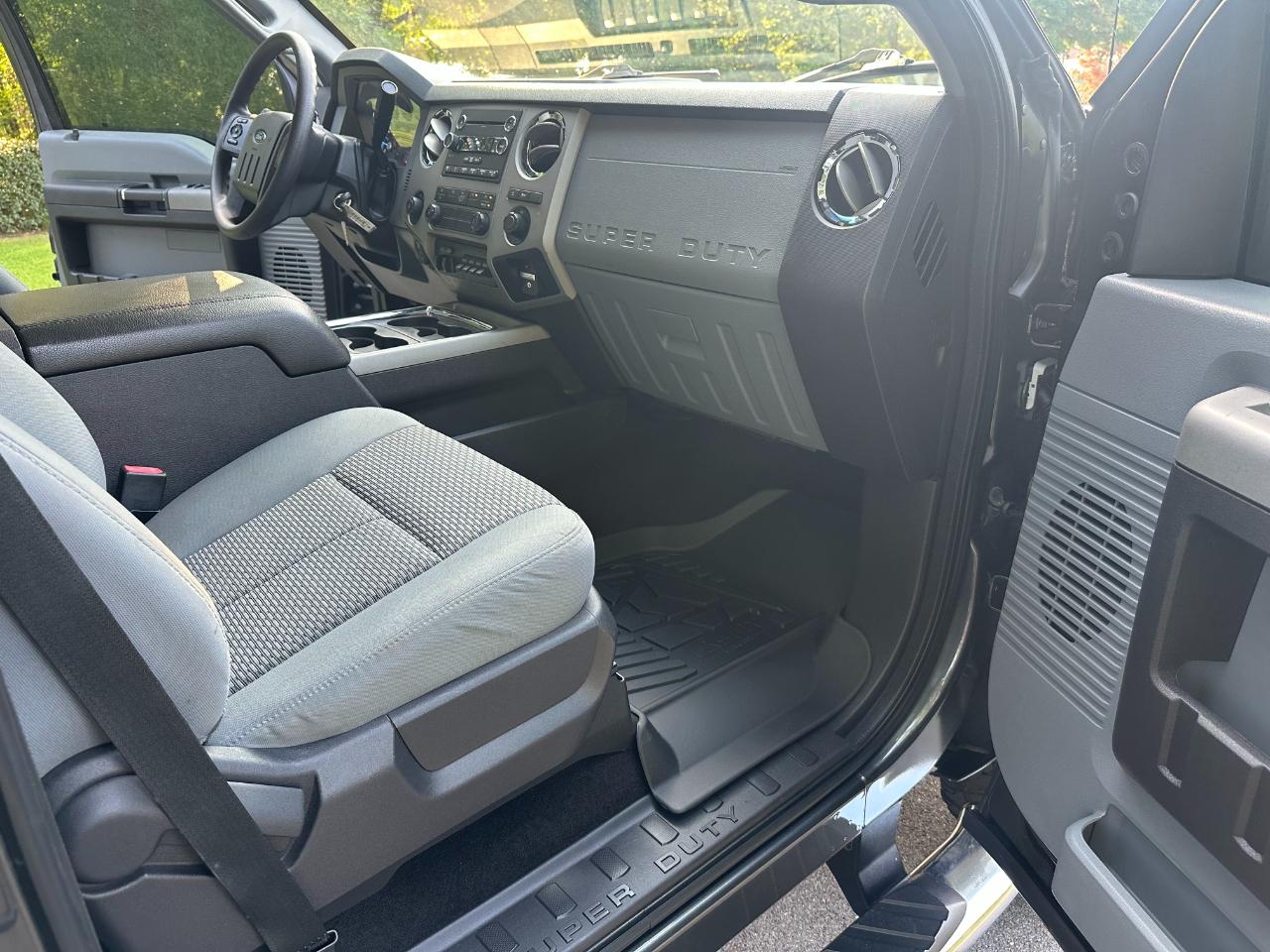 Ford Super Duty F-250 SRW 4WD Crew Cab 156" XLT 2016