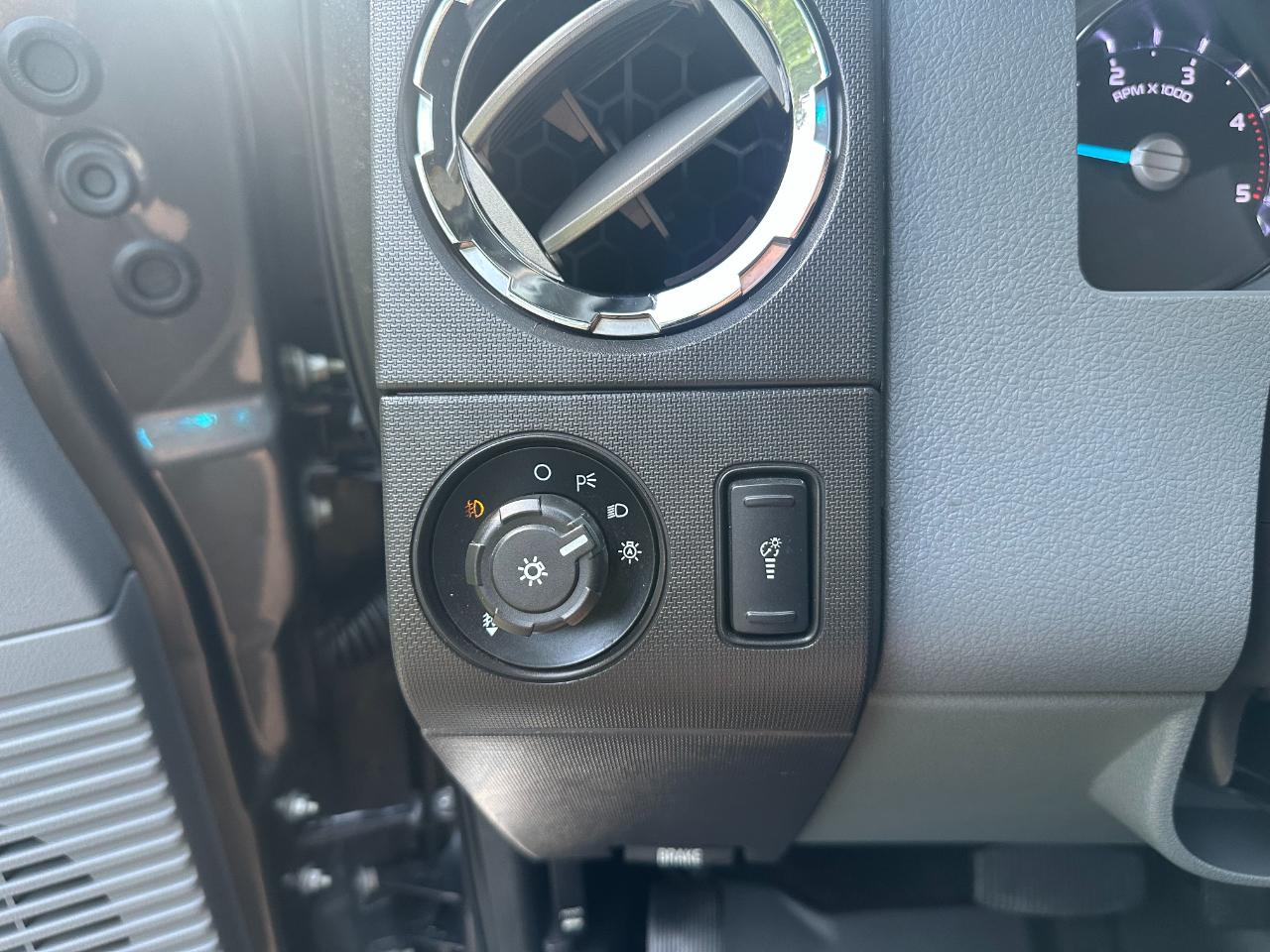 Ford Super Duty F-250 SRW 4WD Crew Cab 156" XLT 2016