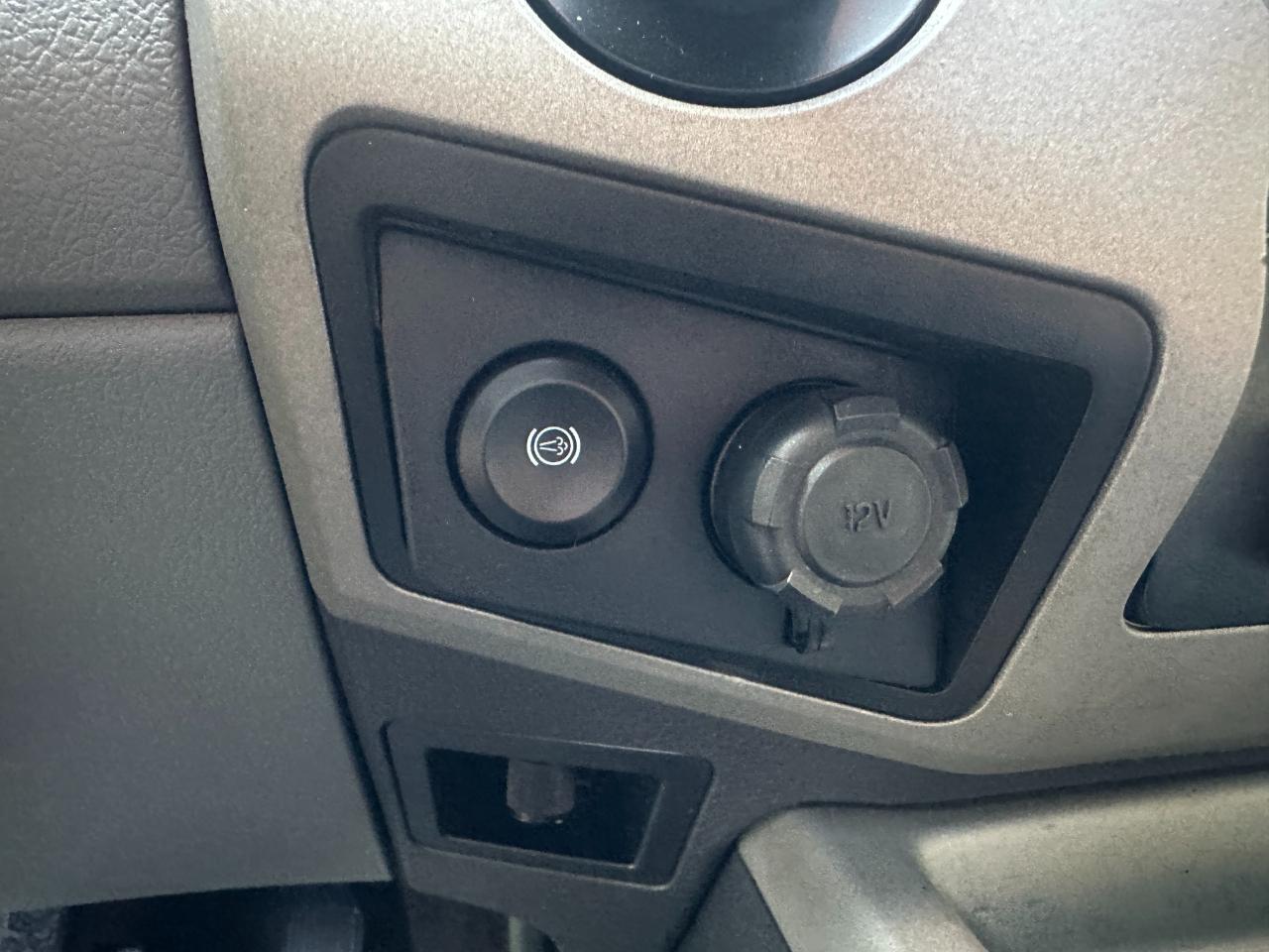 Ford Super Duty F-250 SRW 4WD Crew Cab 156" XLT 2016