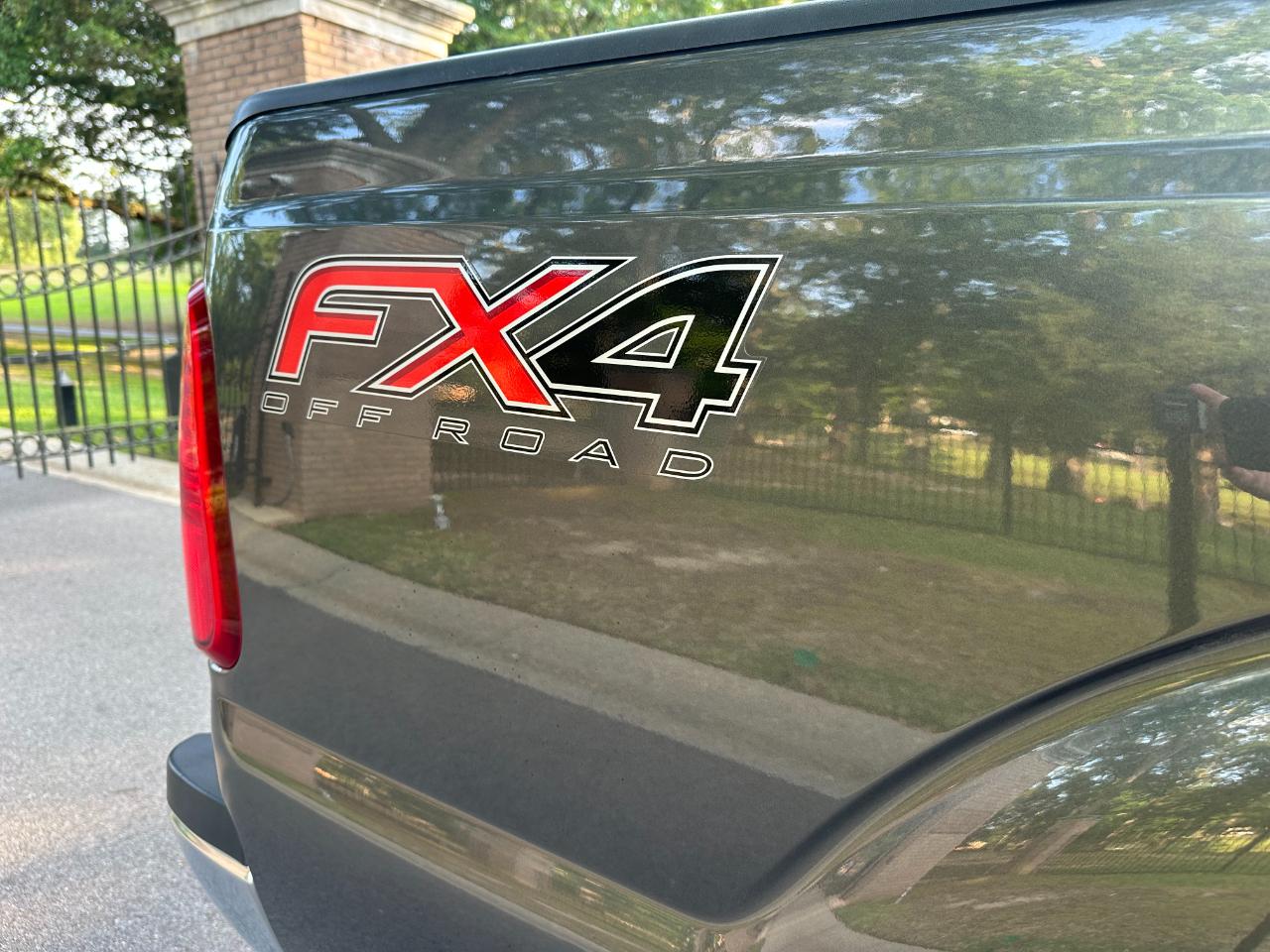 Ford Super Duty F-250 SRW 4WD Crew Cab 156" XLT 2016