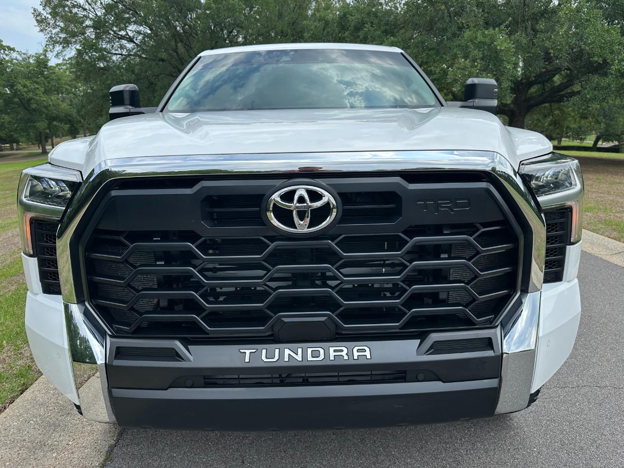 Toyota Tundra 4WD SR5 CrewMax 5.5' Bed (Natl) 2024