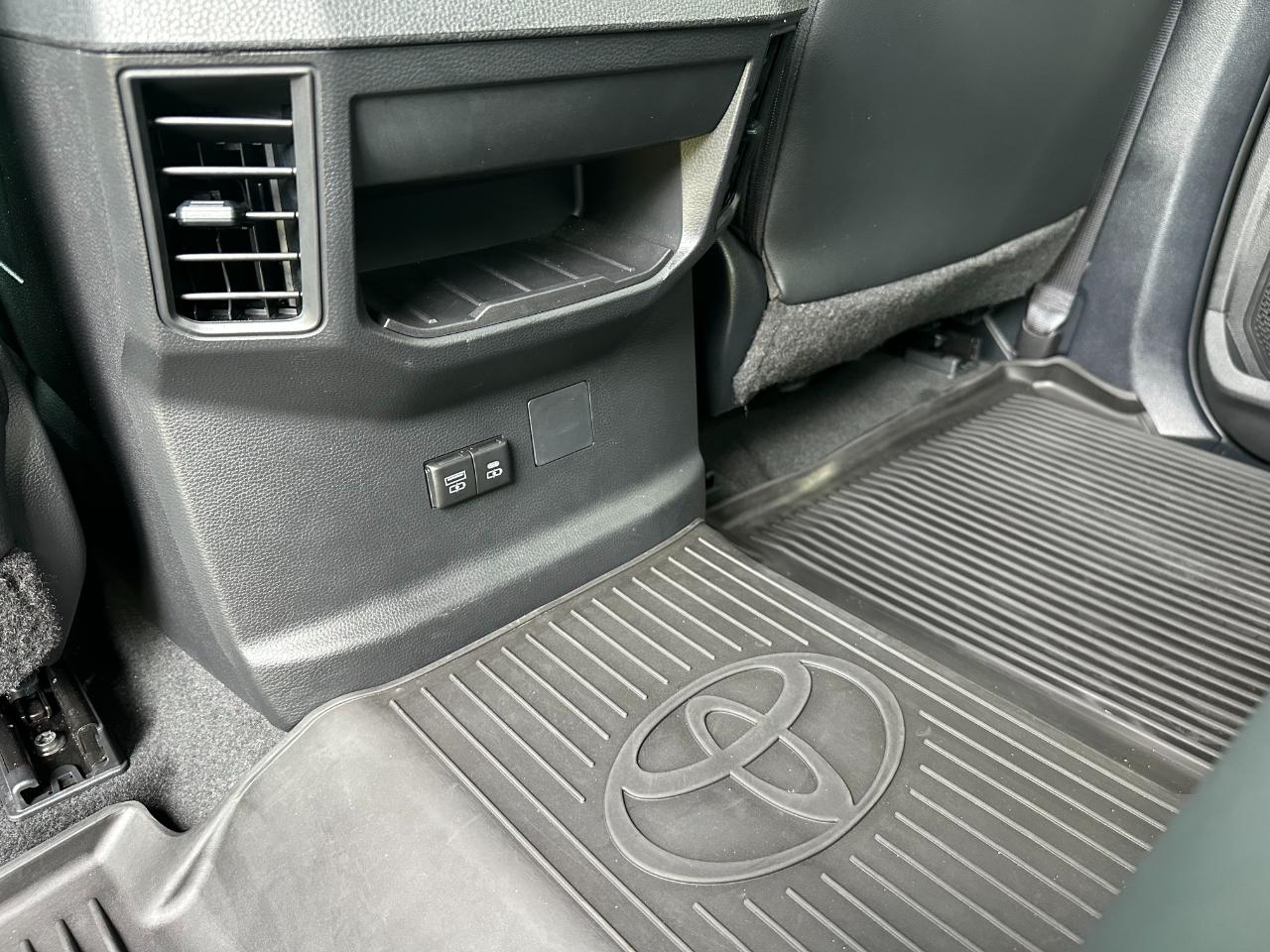 Toyota Tundra 4WD SR5 CrewMax 5.5' Bed (Natl) 2024