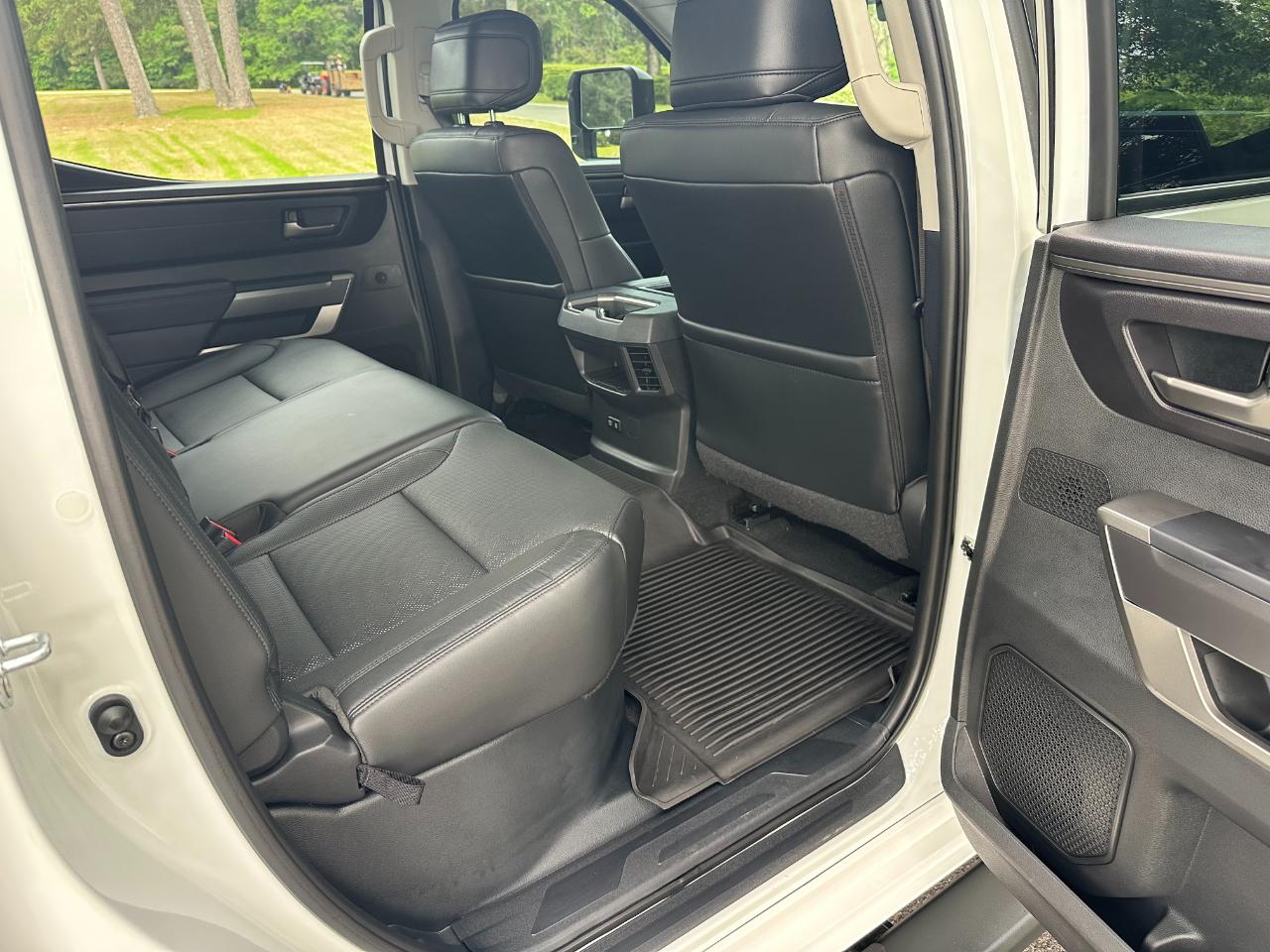 Toyota Tundra 4WD SR5 CrewMax 5.5' Bed (Natl) 2024