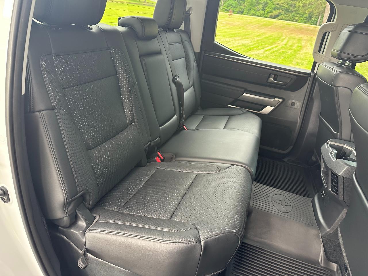 Toyota Tundra 4WD SR5 CrewMax 5.5' Bed (Natl) 2024