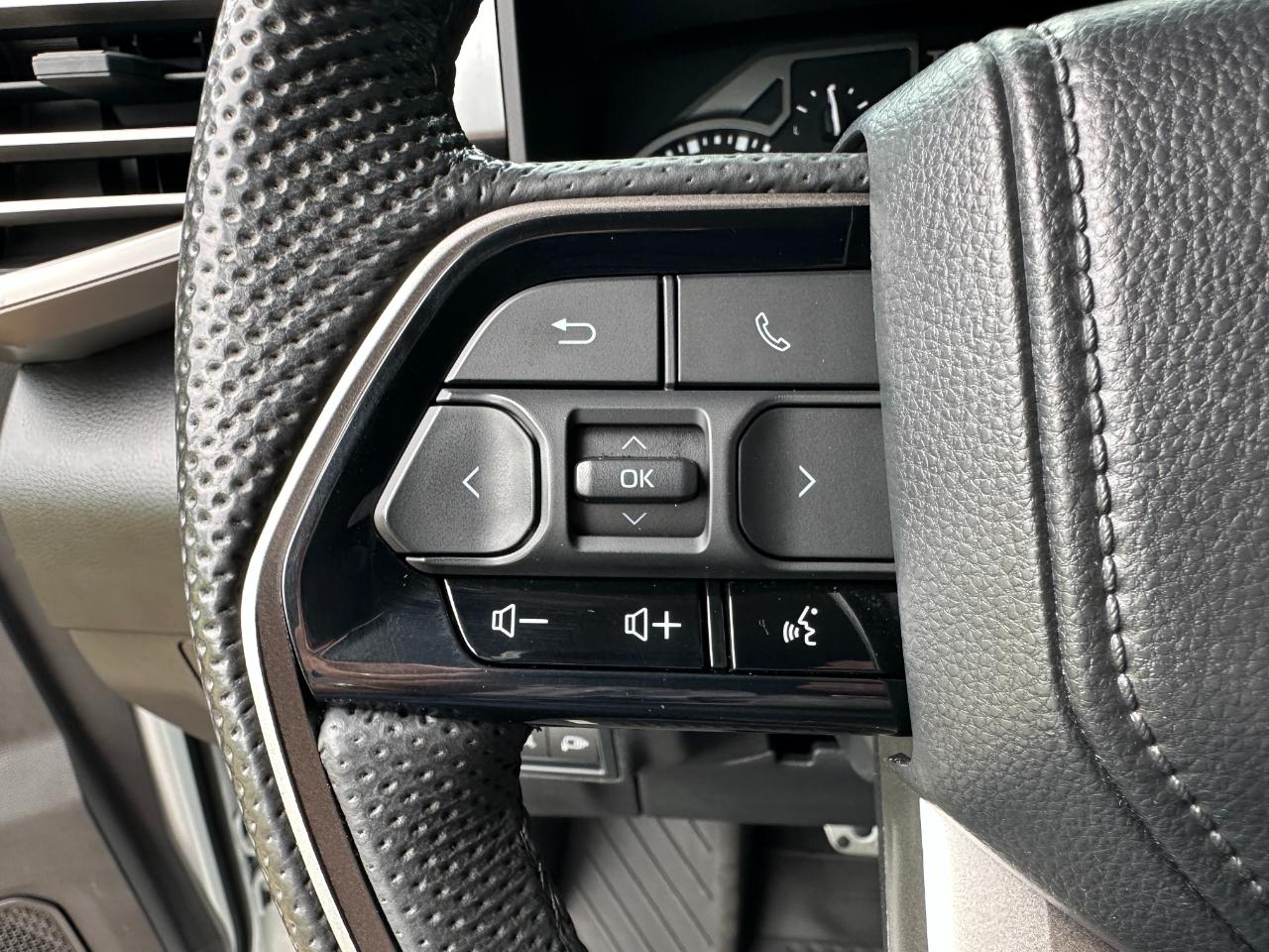 Toyota Tundra 4WD SR5 CrewMax 5.5' Bed (Natl) 2024