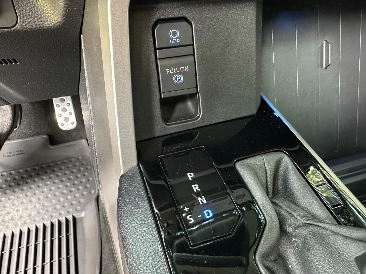 Toyota Tundra 4WD SR5 CrewMax 5.5' Bed (Natl) 2024