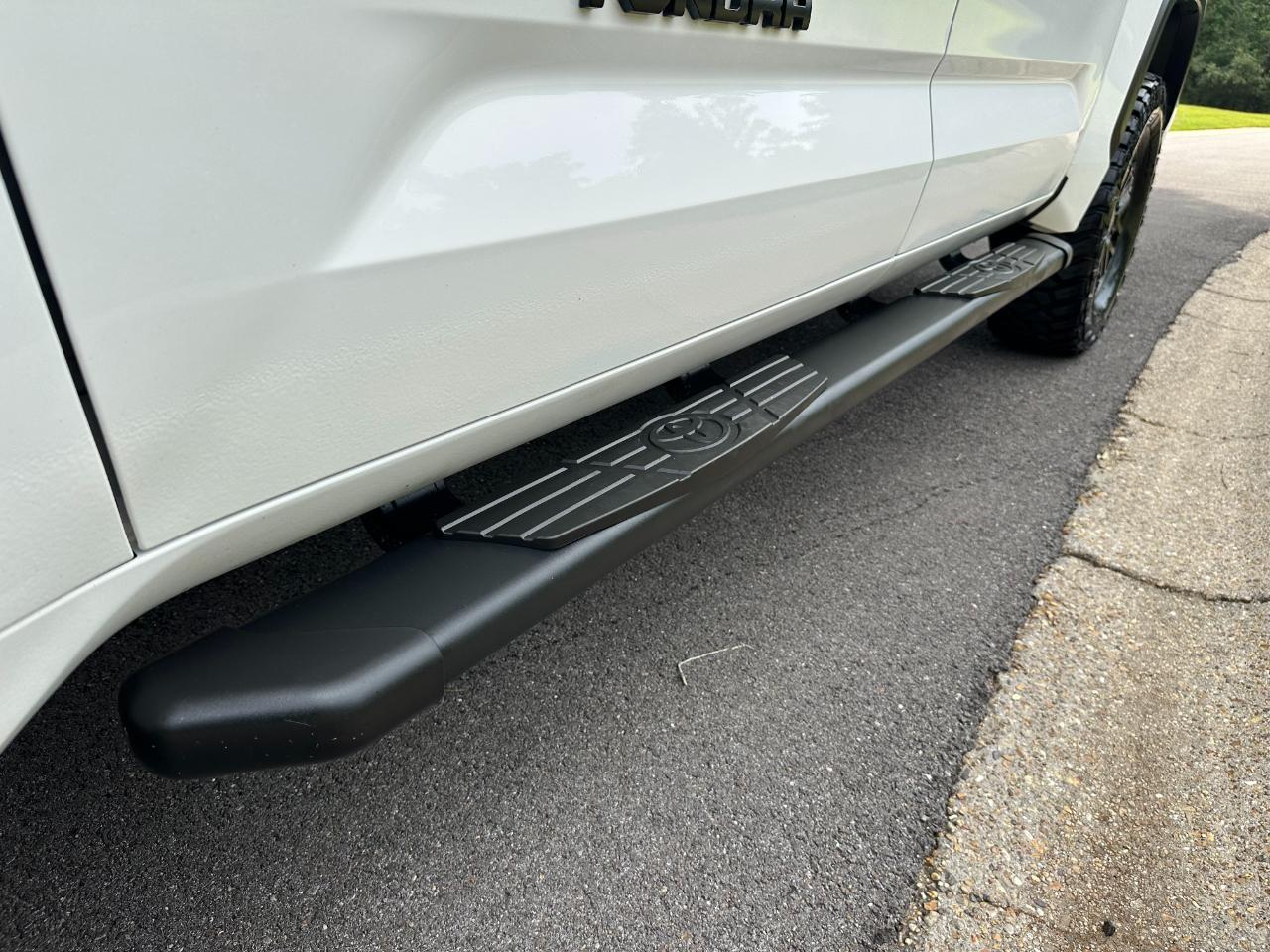 Toyota Tundra 4WD SR5 CrewMax 5.5' Bed (Natl) 2024