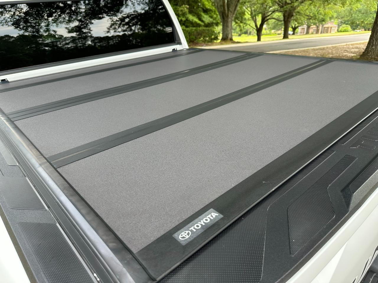 Toyota Tundra 4WD SR5 CrewMax 5.5' Bed (Natl) 2024