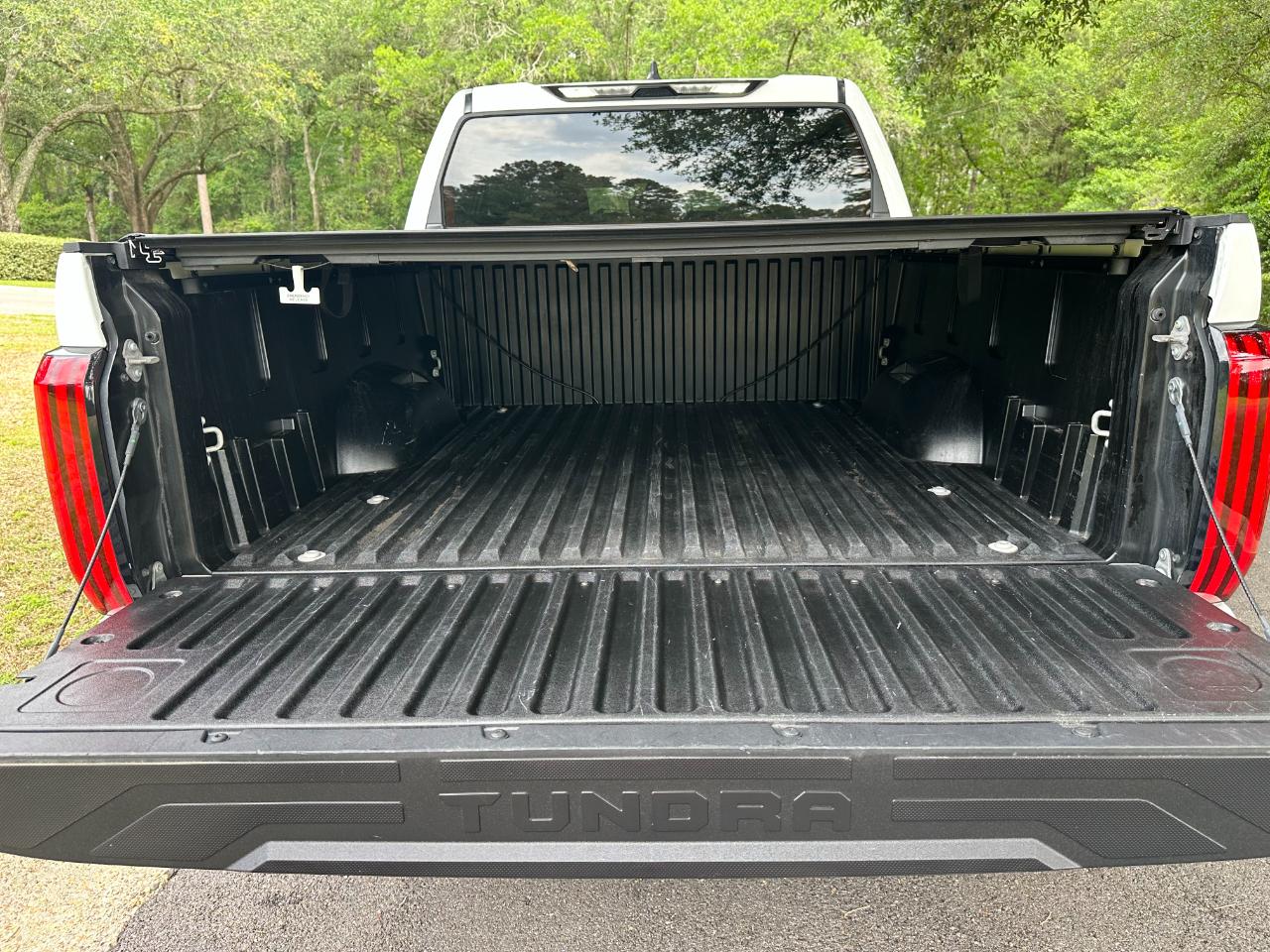 Toyota Tundra 4WD SR5 CrewMax 5.5' Bed (Natl) 2024