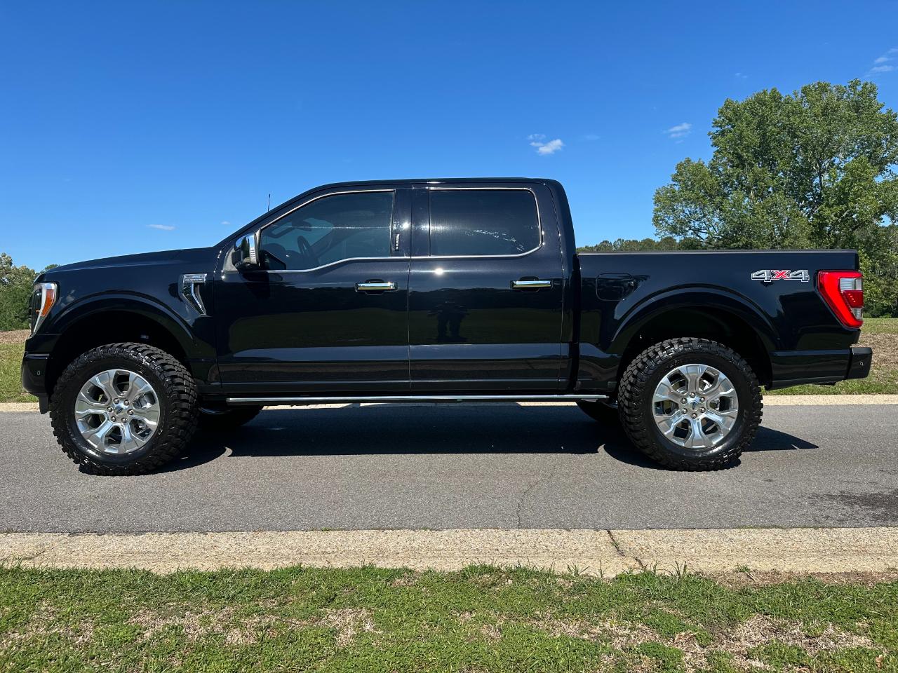 Ford F-150 Platinum 4WD SuperCrew 5.5' Box 2022