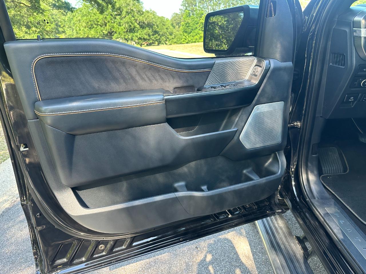 Ford F-150 Platinum 4WD SuperCrew 5.5' Box 2022