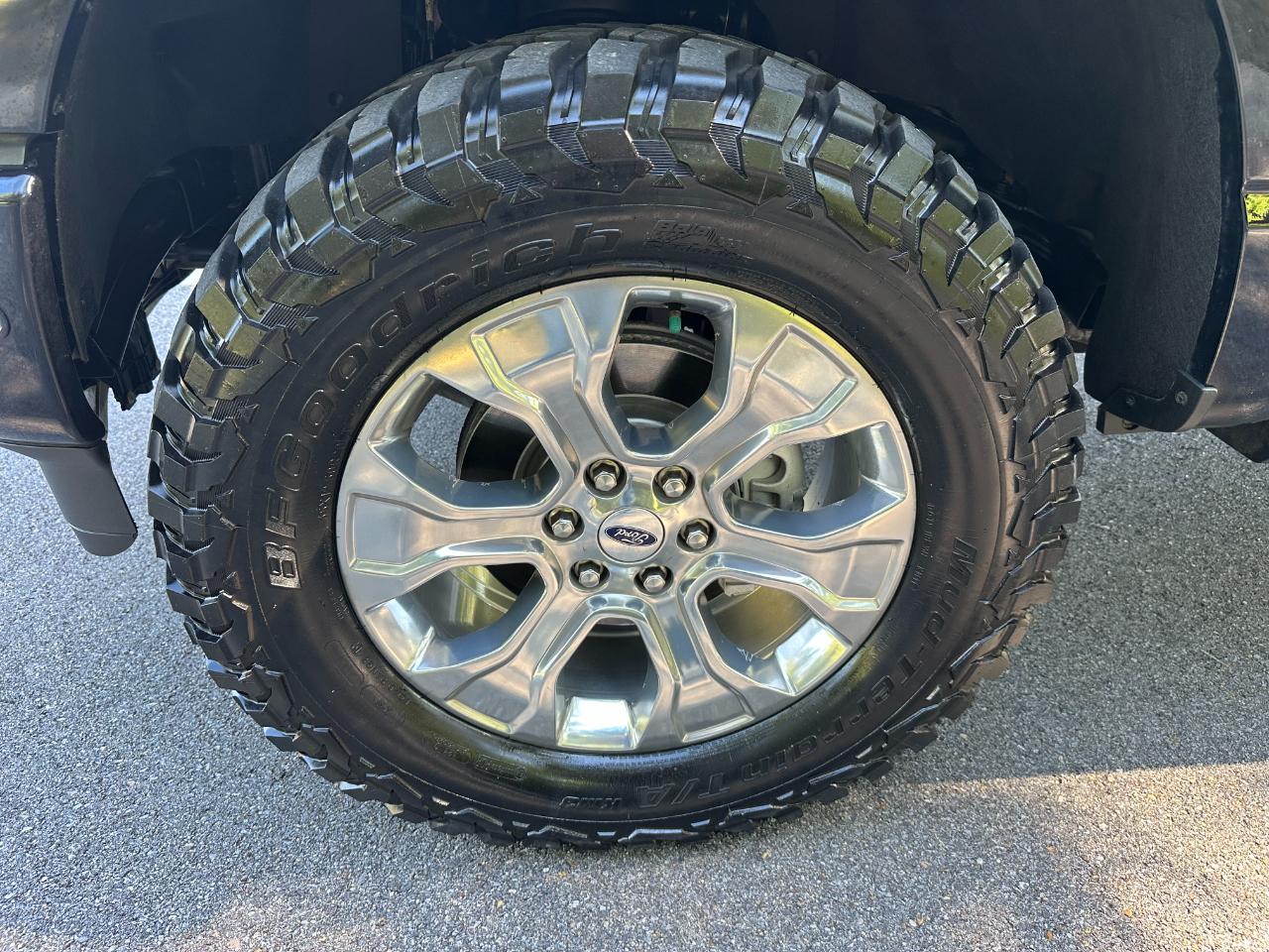 Ford F-150 Platinum 4WD SuperCrew 5.5' Box 2022