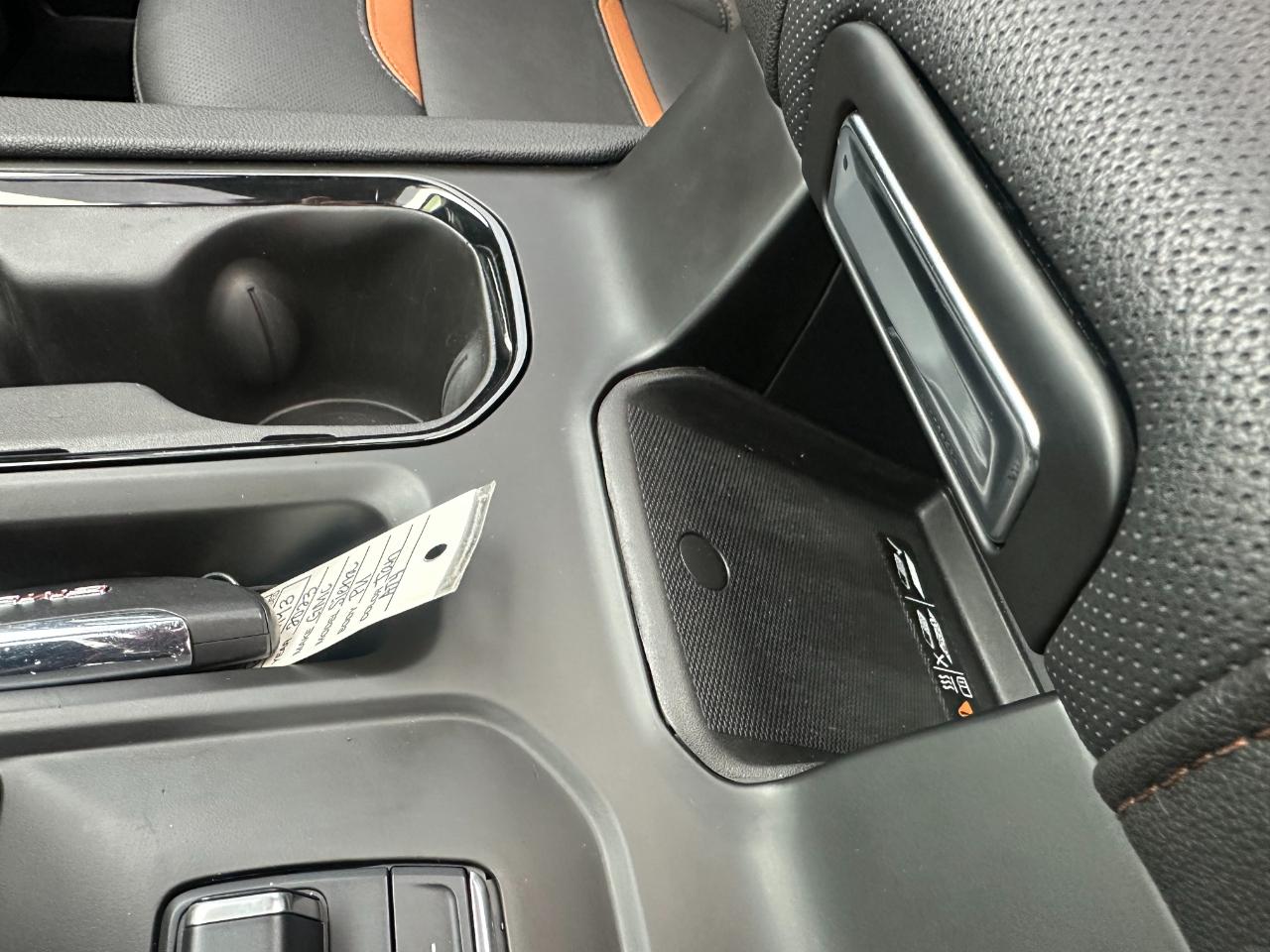 GMC Sierra 1500 4WD Crew Cab 147" AT4 2023