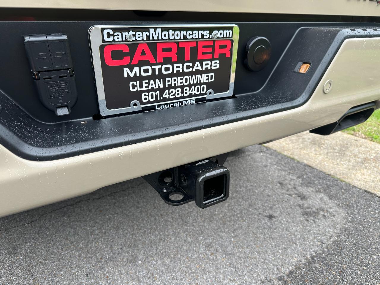 GMC Sierra 1500 4WD Crew Cab 147" AT4 2023