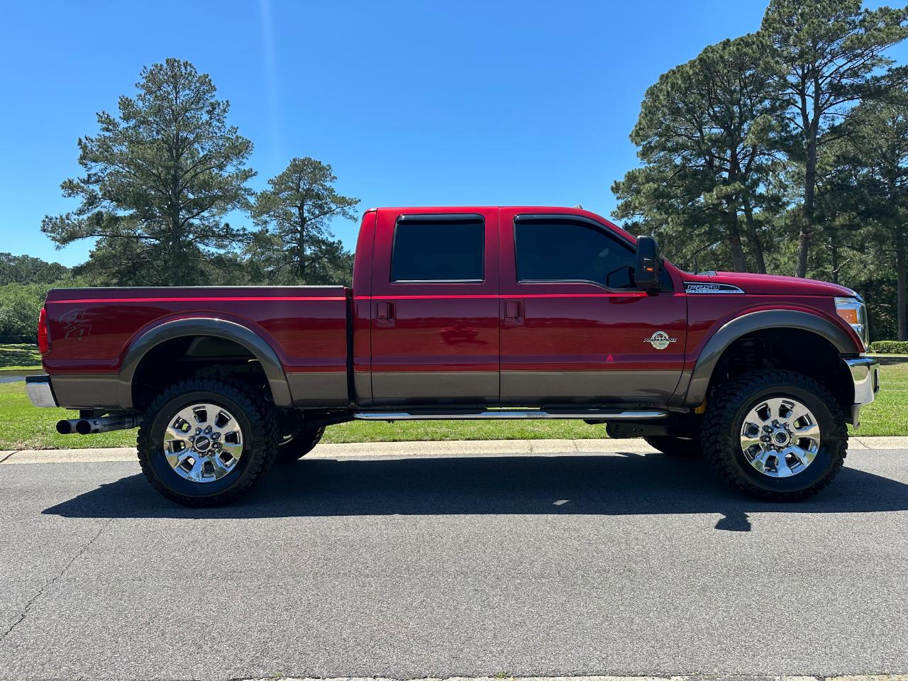 Ford Super Duty F-250 SRW 4WD Crew Cab 156" Lariat 2015