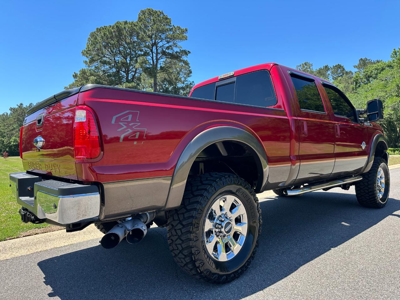 Ford Super Duty F-250 SRW 4WD Crew Cab 156" Lariat 2015