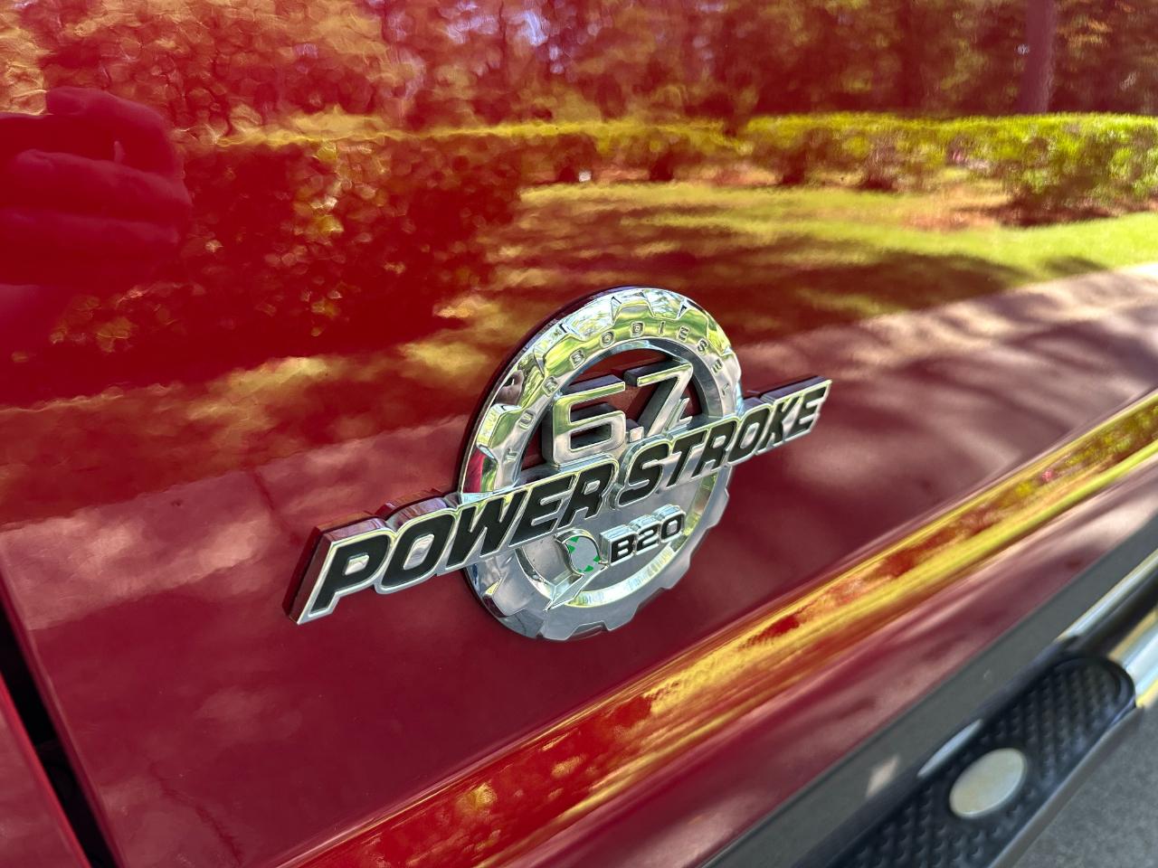 Ford Super Duty F-250 SRW 4WD Crew Cab 156" Lariat 2015