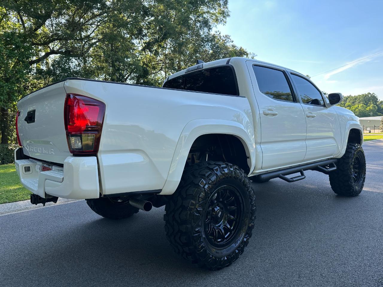 Toyota Tacoma 4WD SR5 Double Cab 5' Bed V6 AT (Natl) 2021