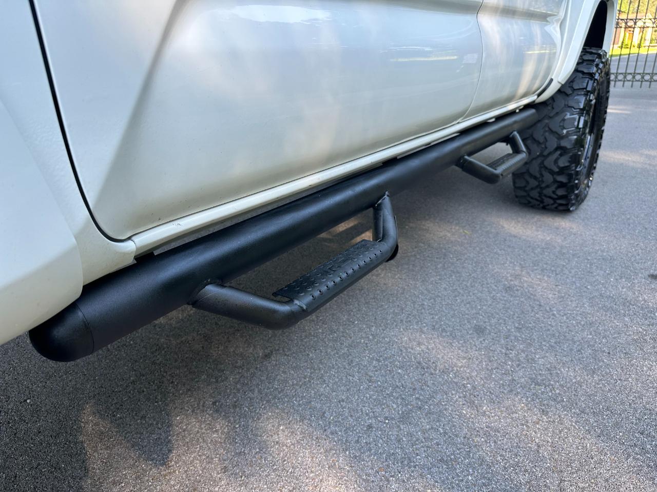 Toyota Tacoma 4WD SR5 Double Cab 5' Bed V6 AT (Natl) 2021