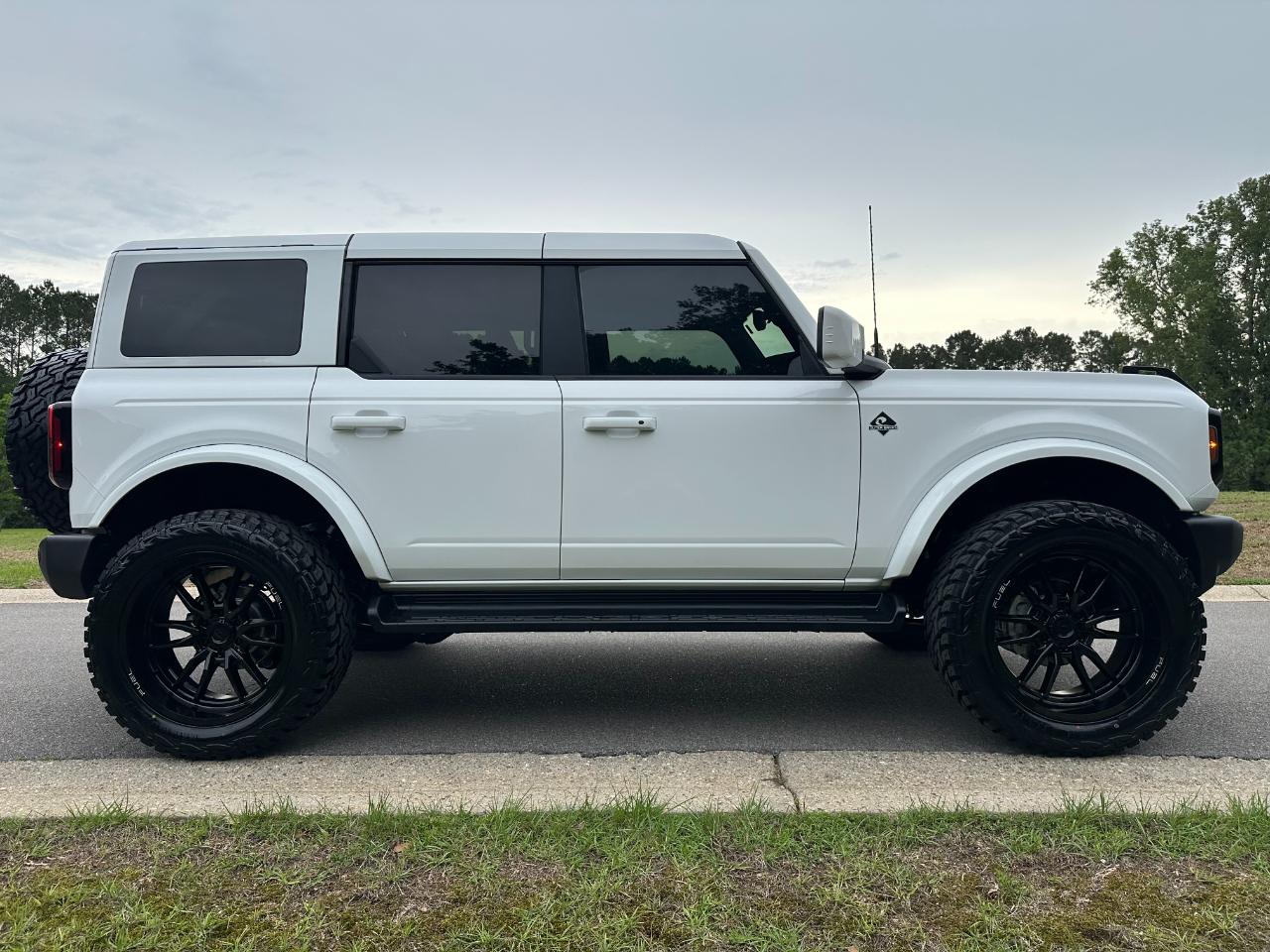 Ford Bronco Outer Banks 4 Door 4x4 2025