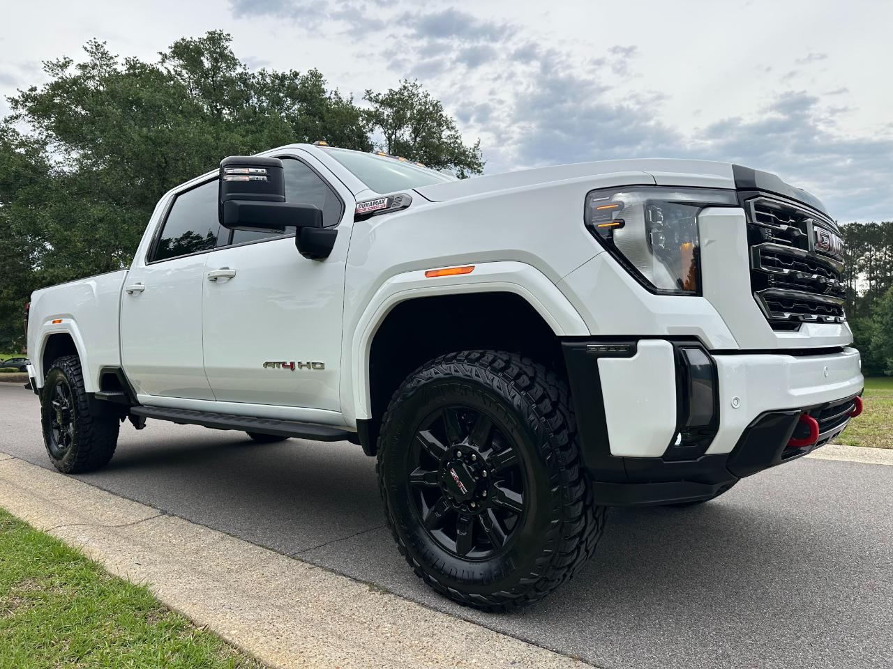 GMC Sierra 2500HD 4WD Crew Cab 159" AT4 2024