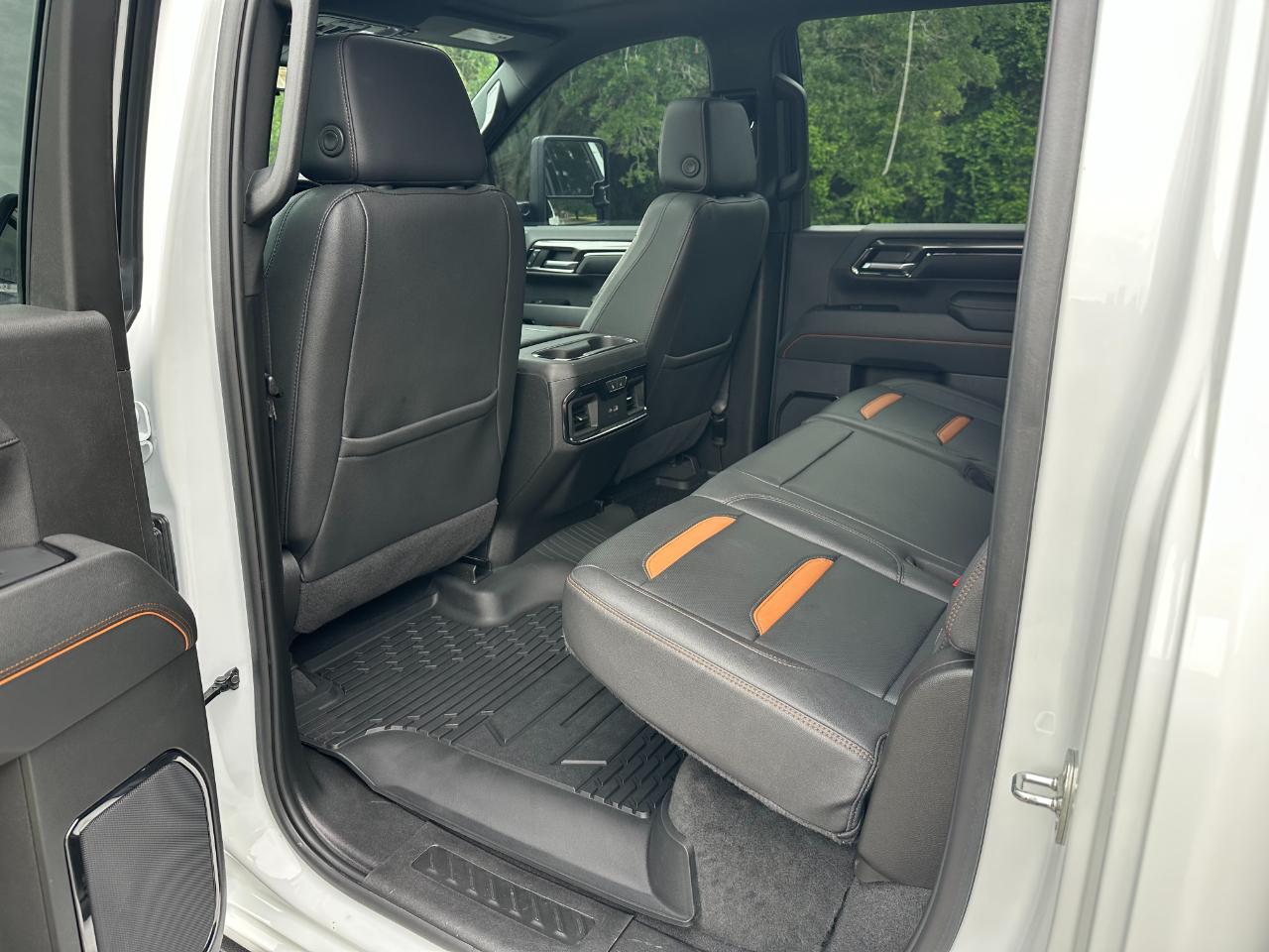 GMC Sierra 2500HD 4WD Crew Cab 159" AT4 2024