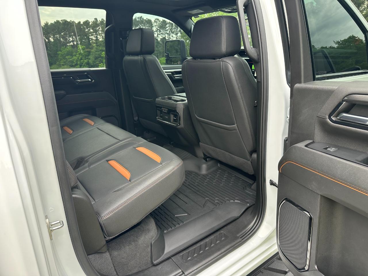 GMC Sierra 2500HD 4WD Crew Cab 159" AT4 2024