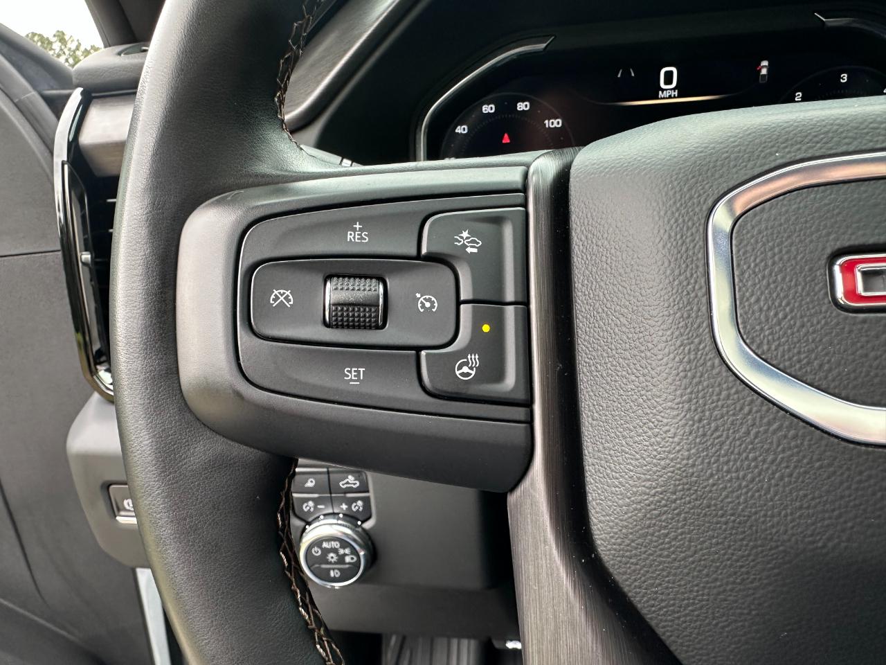 GMC Sierra 2500HD 4WD Crew Cab 159" AT4 2024