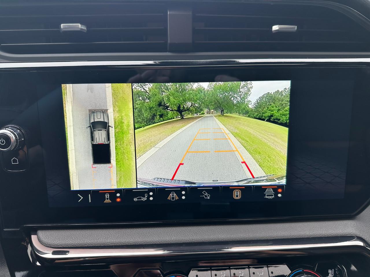 GMC Sierra 2500HD 4WD Crew Cab 159" AT4 2024