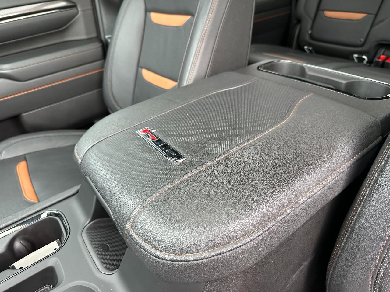GMC Sierra 2500HD 4WD Crew Cab 159" AT4 2024