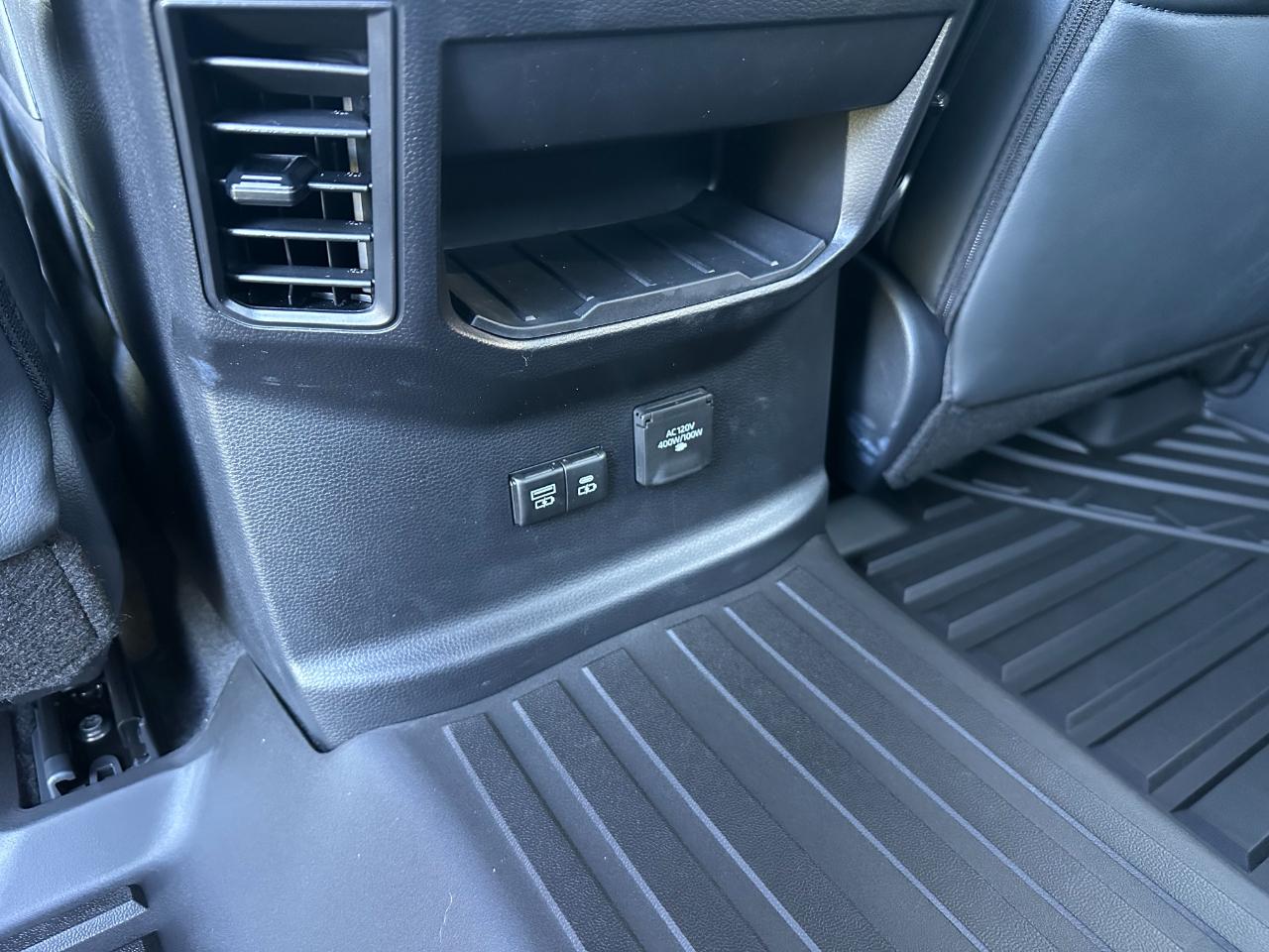 Toyota Tundra 4WD SR5 CrewMax 5.5' Bed (Natl) 2026