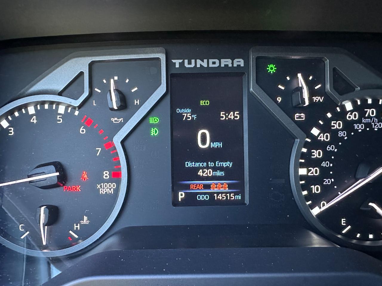 Toyota Tundra 4WD SR5 CrewMax 5.5' Bed (Natl) 2026