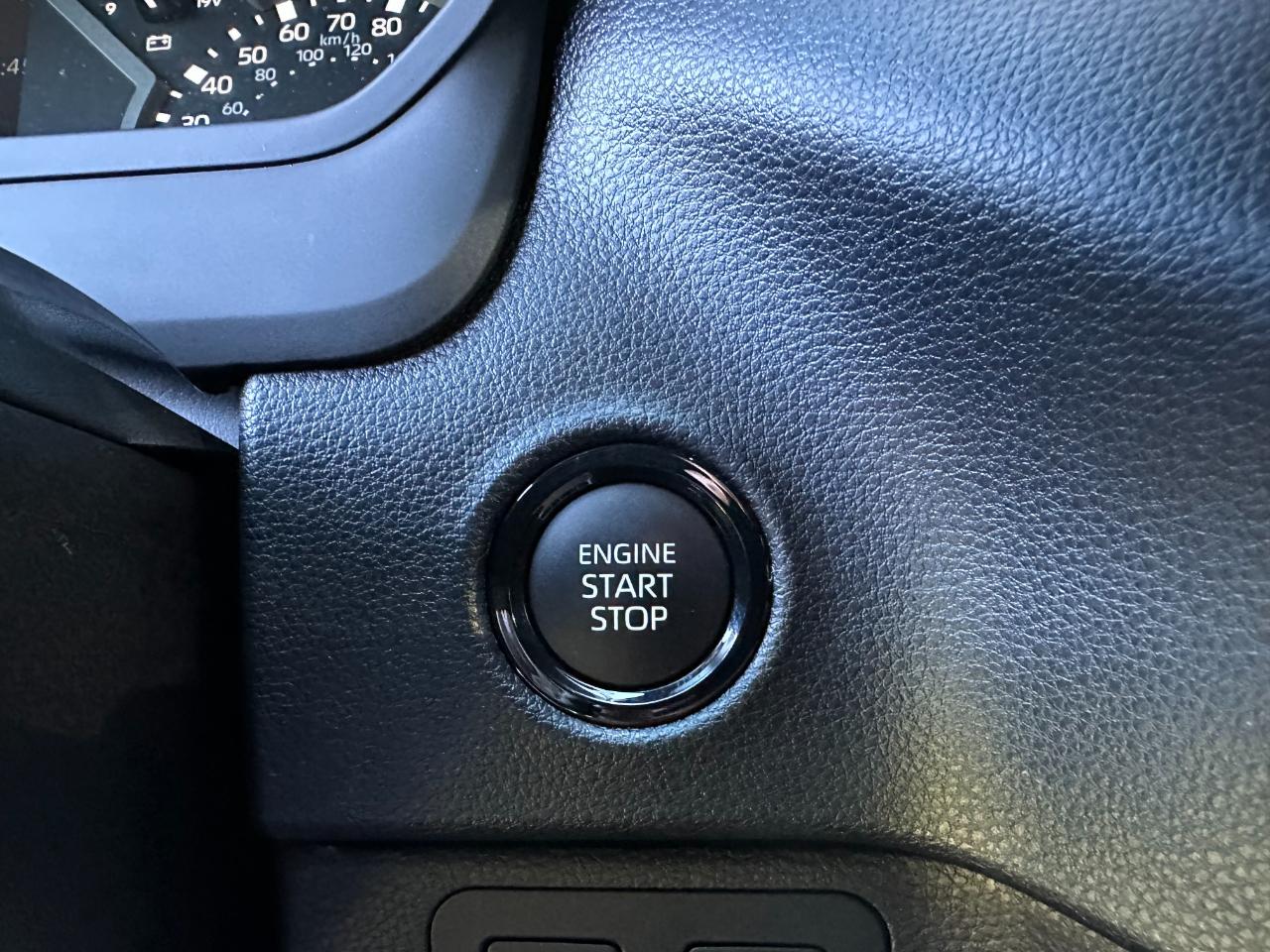 Toyota Tundra 4WD SR5 CrewMax 5.5' Bed (Natl) 2026