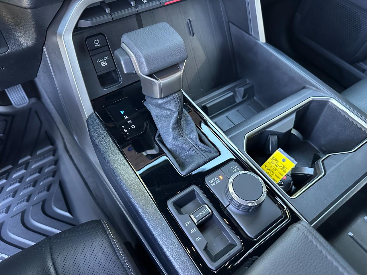 Toyota Tundra 4WD SR5 CrewMax 5.5' Bed (Natl) 2026