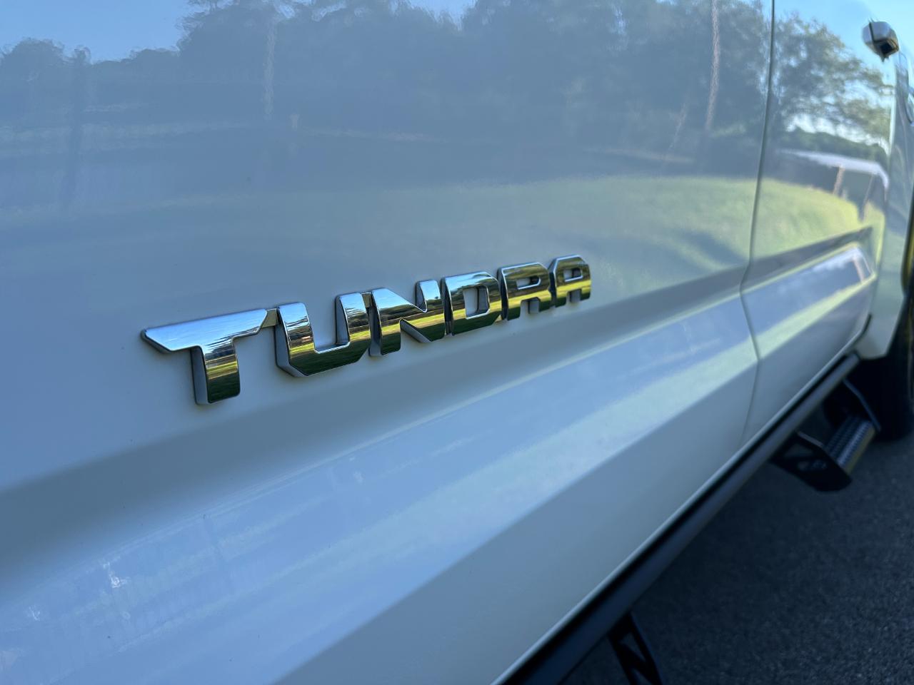 Toyota Tundra 4WD SR5 CrewMax 5.5' Bed (Natl) 2026