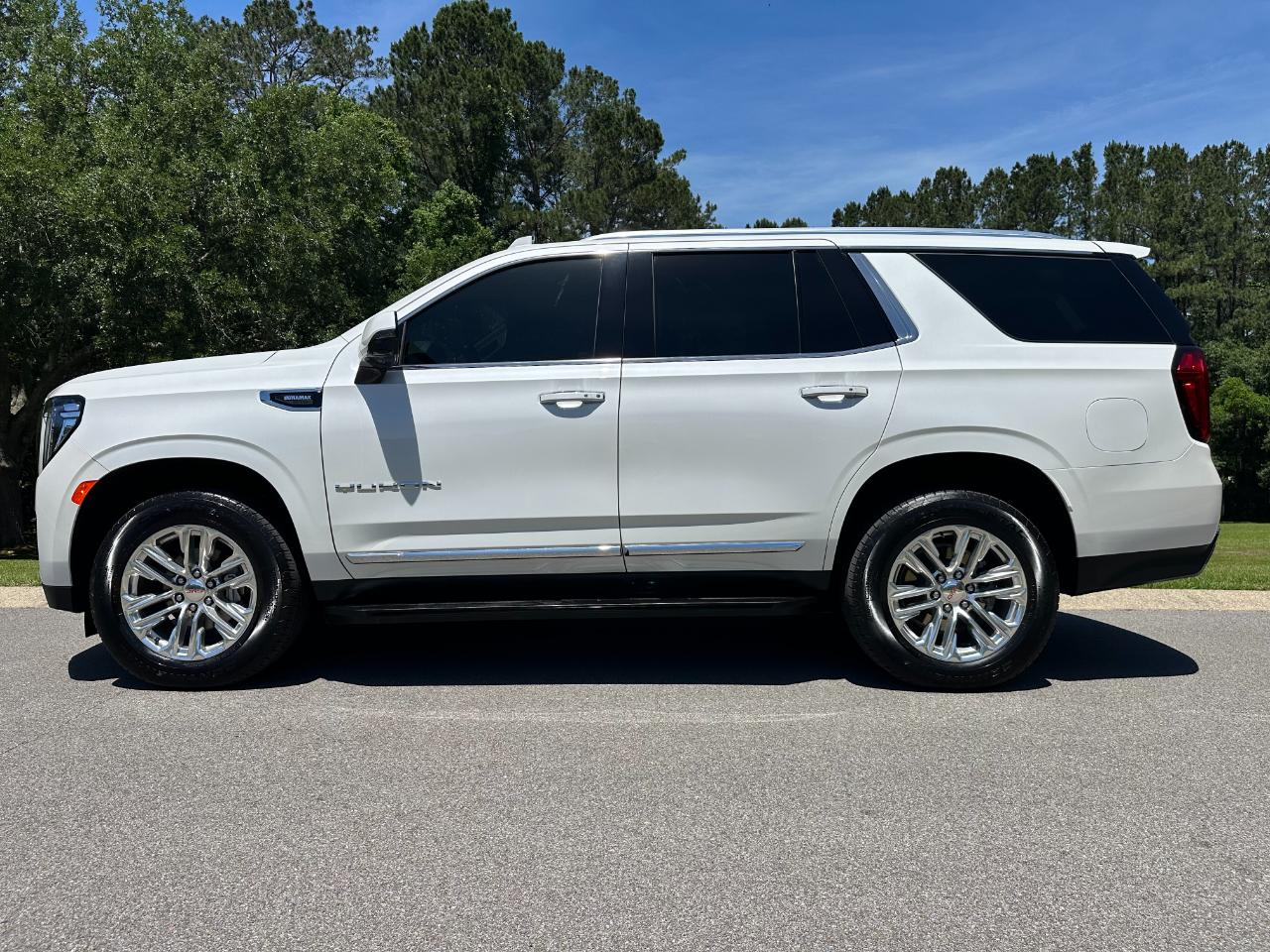 GMC Yukon 4WD 4dr SLT 2024