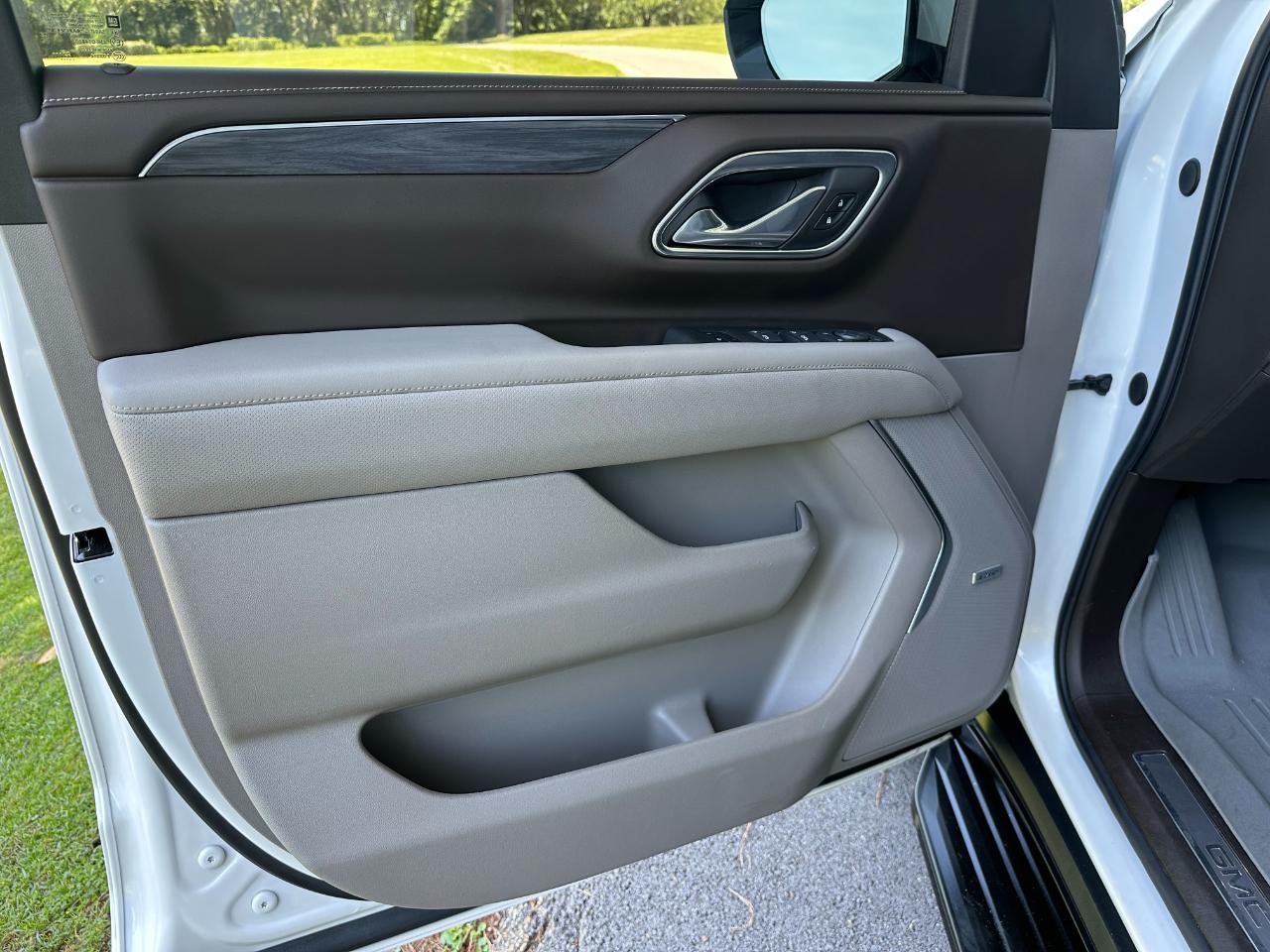 GMC Yukon 4WD 4dr SLT 2024