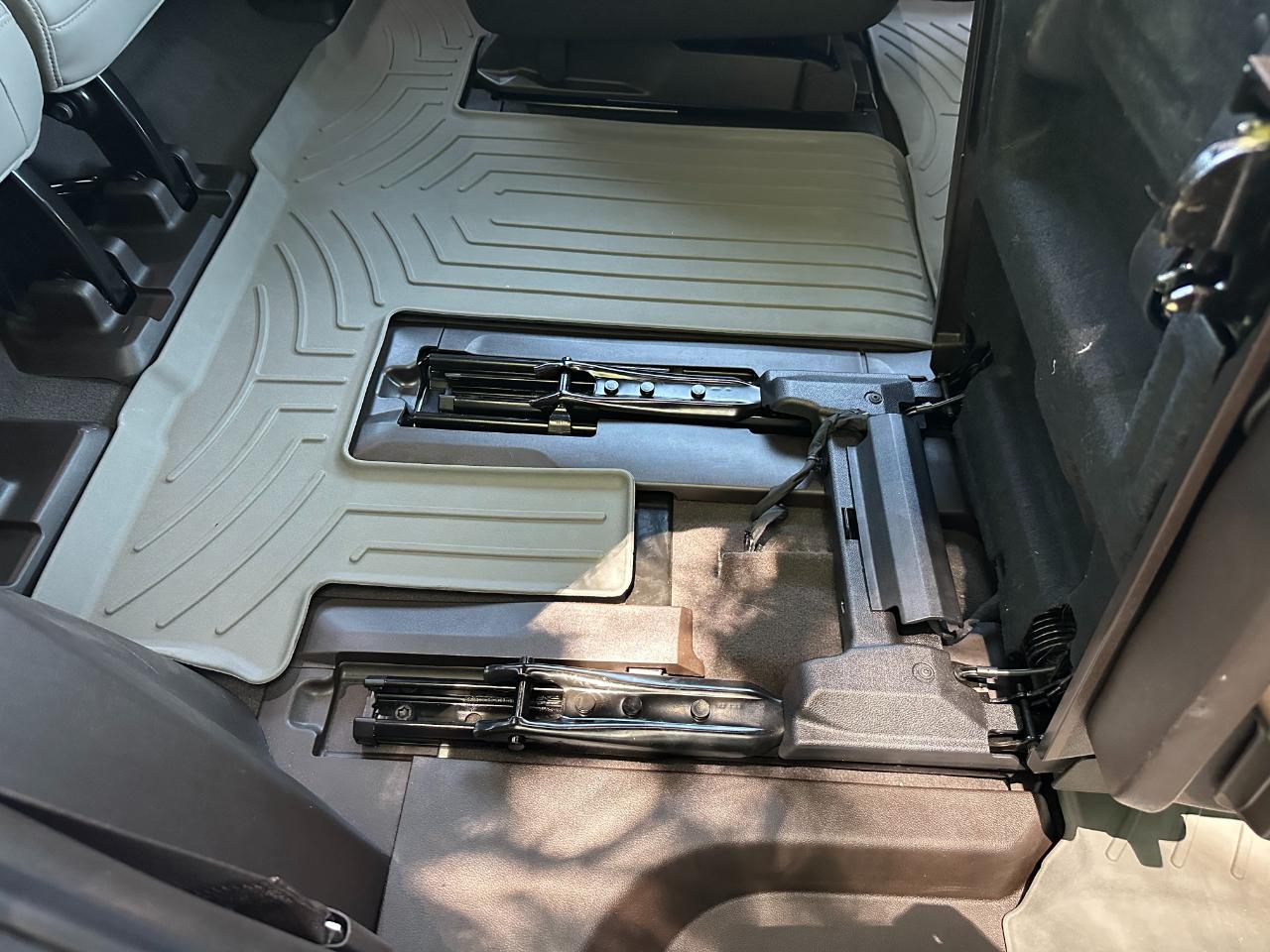 GMC Yukon 4WD 4dr SLT 2024