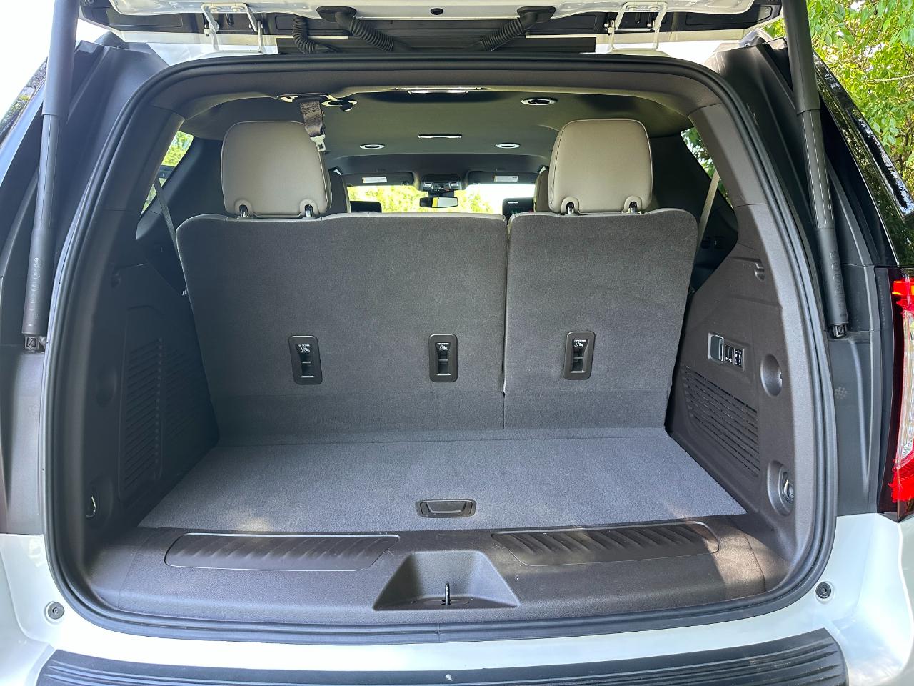 GMC Yukon 4WD 4dr SLT 2024
