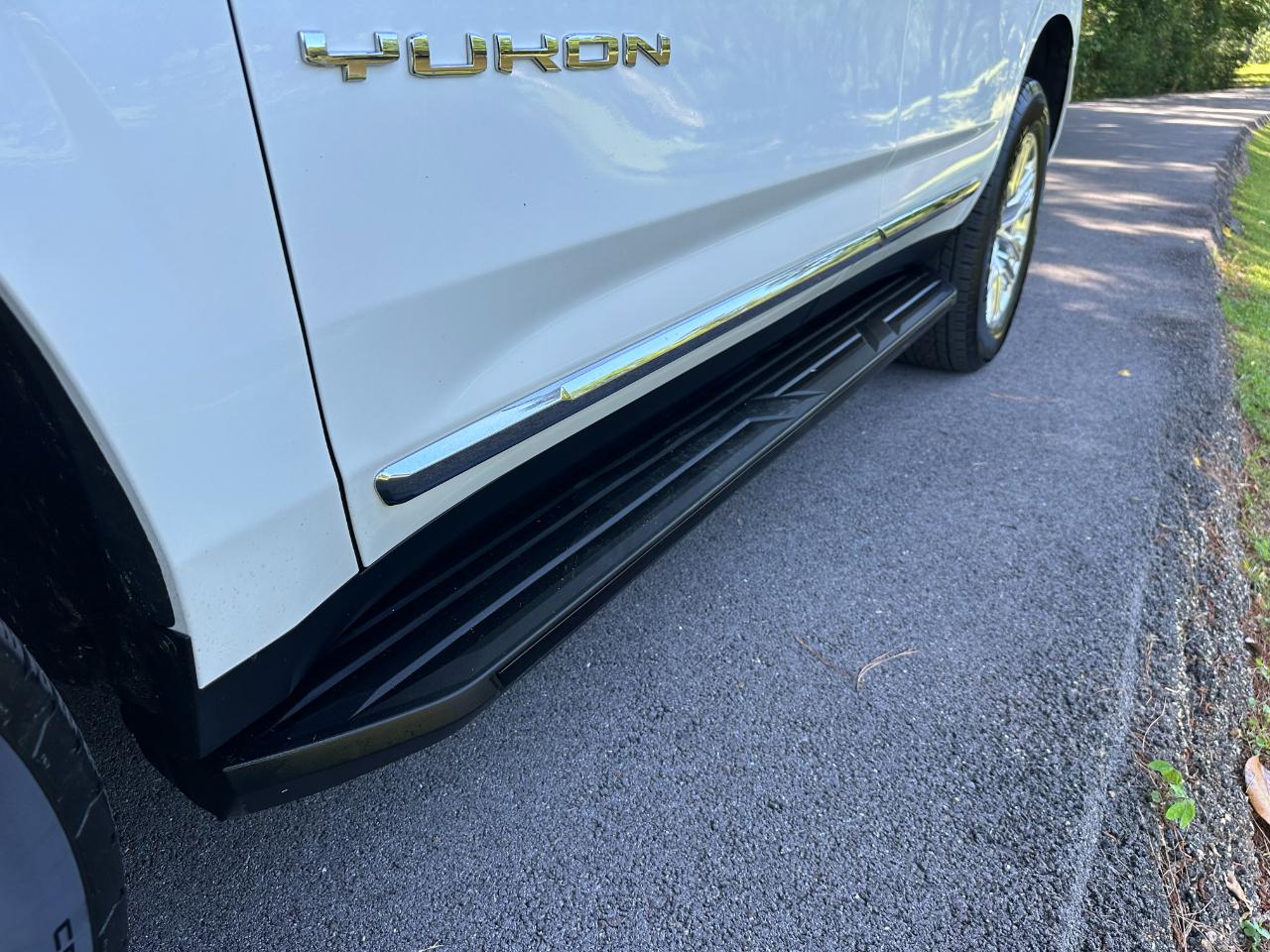 GMC Yukon 4WD 4dr SLT 2024