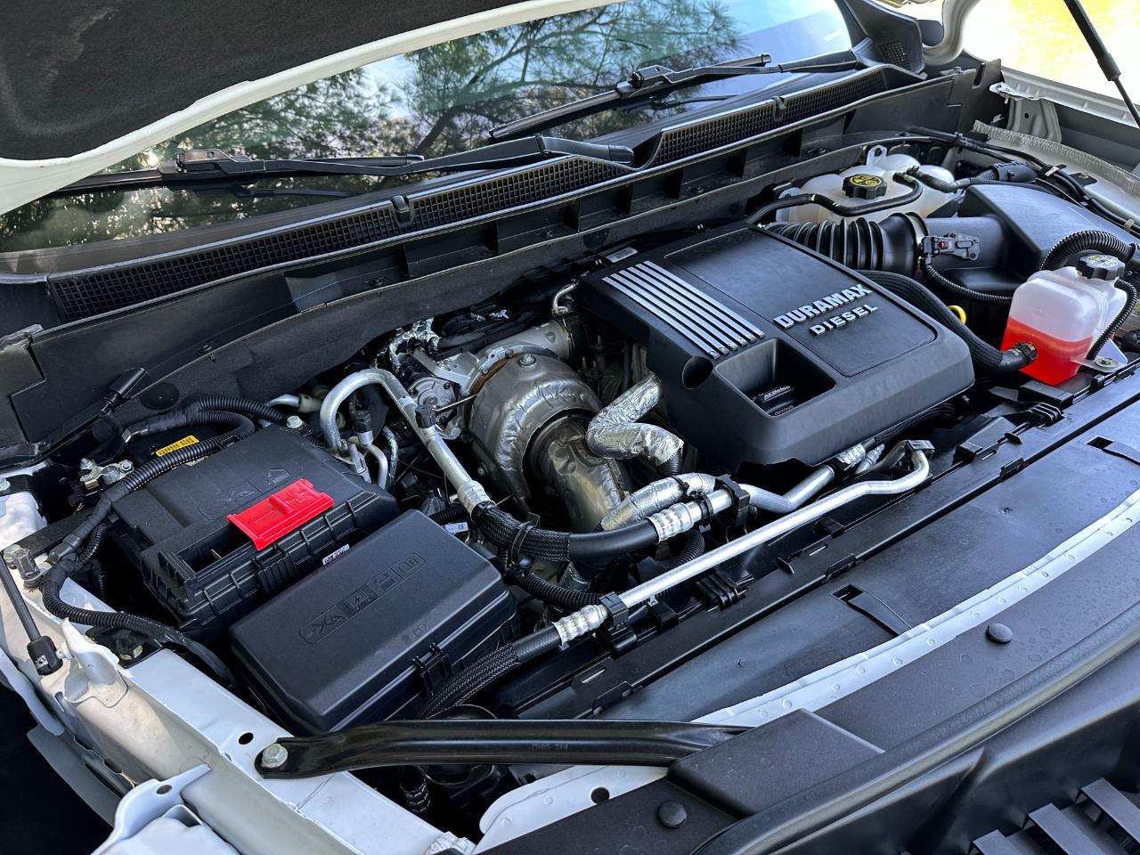 GMC Yukon 4WD 4dr SLT 2024