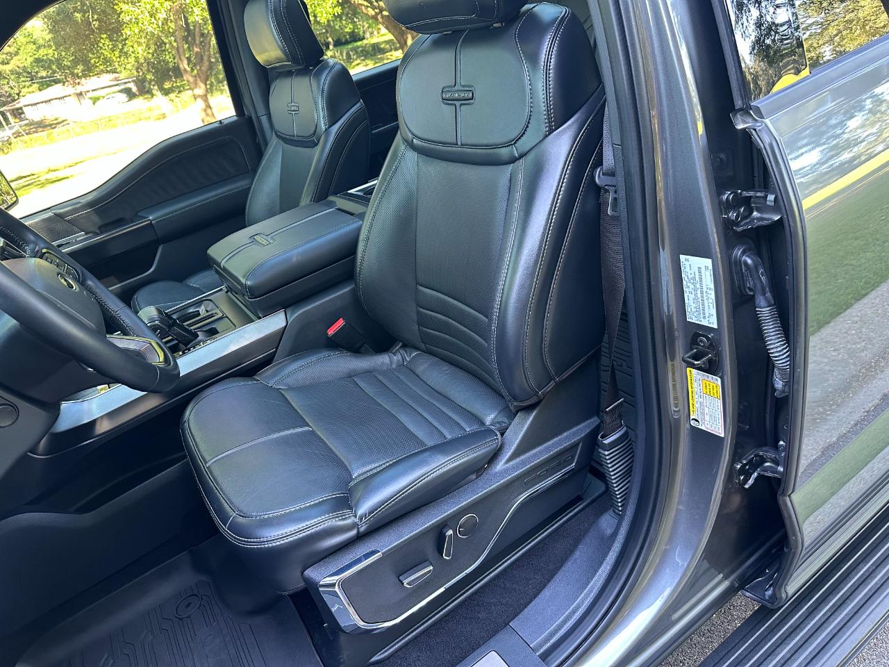 Ford F-150 Platinum 4WD SuperCrew 5.5' Box 2023