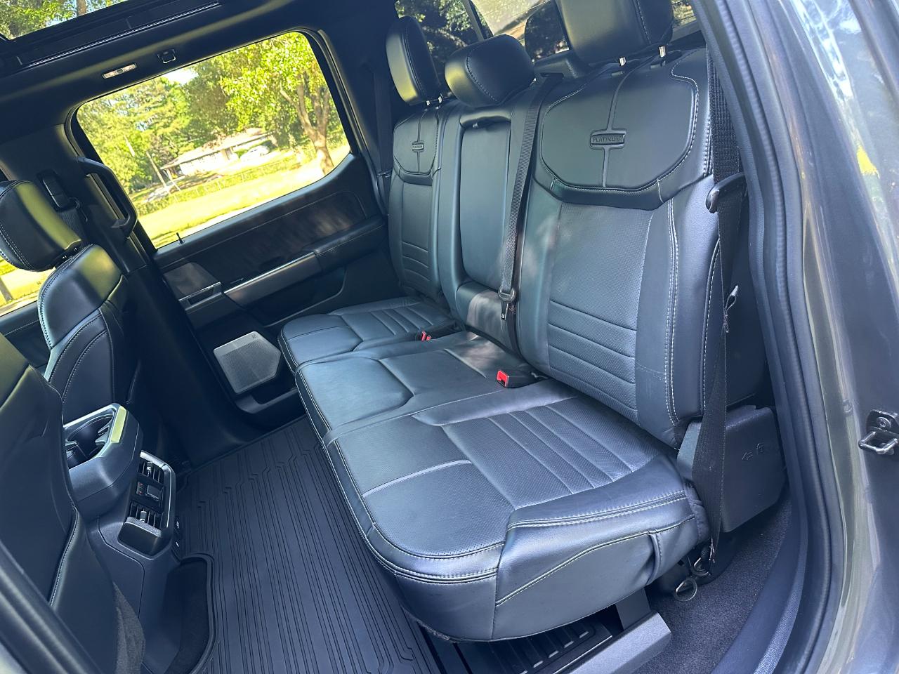 Ford F-150 Platinum 4WD SuperCrew 5.5' Box 2023