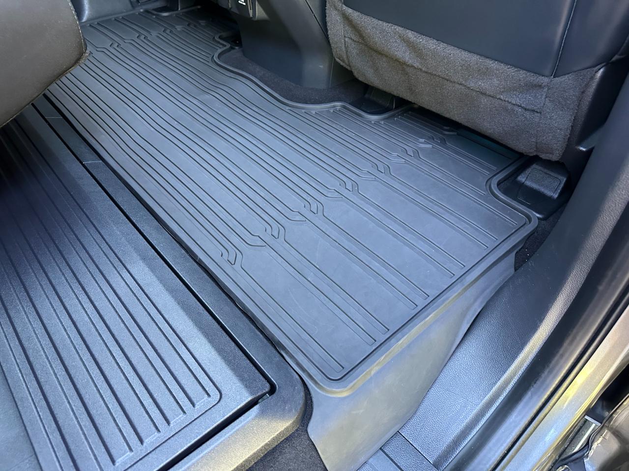 Ford F-150 Platinum 4WD SuperCrew 5.5' Box 2023